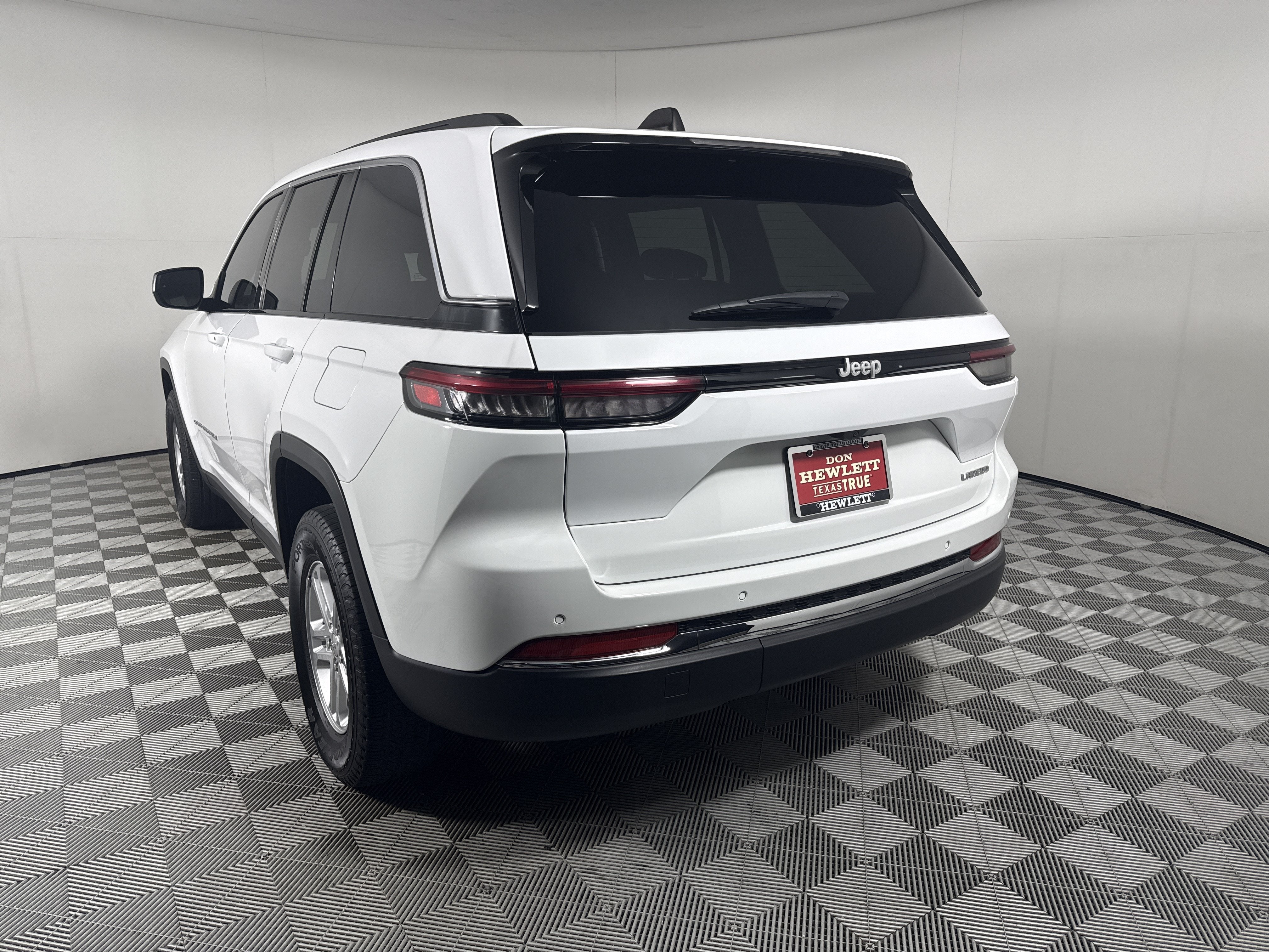 2024 Jeep Grand Cherokee Laredo