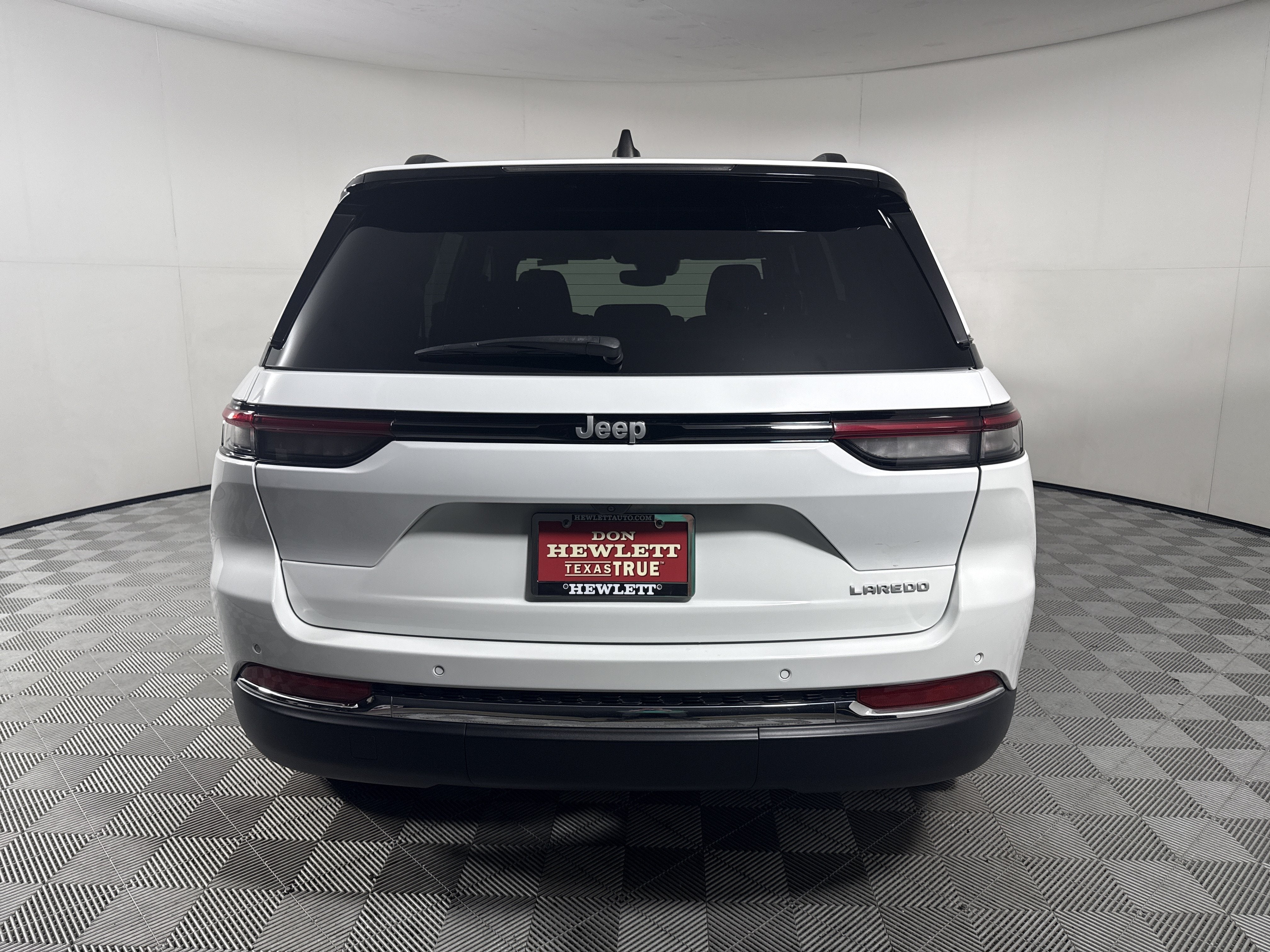 2024 Jeep Grand Cherokee Laredo