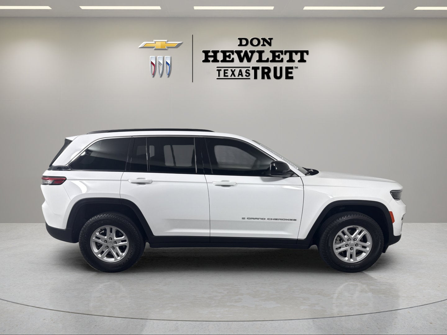 2024 Jeep Grand Cherokee Laredo