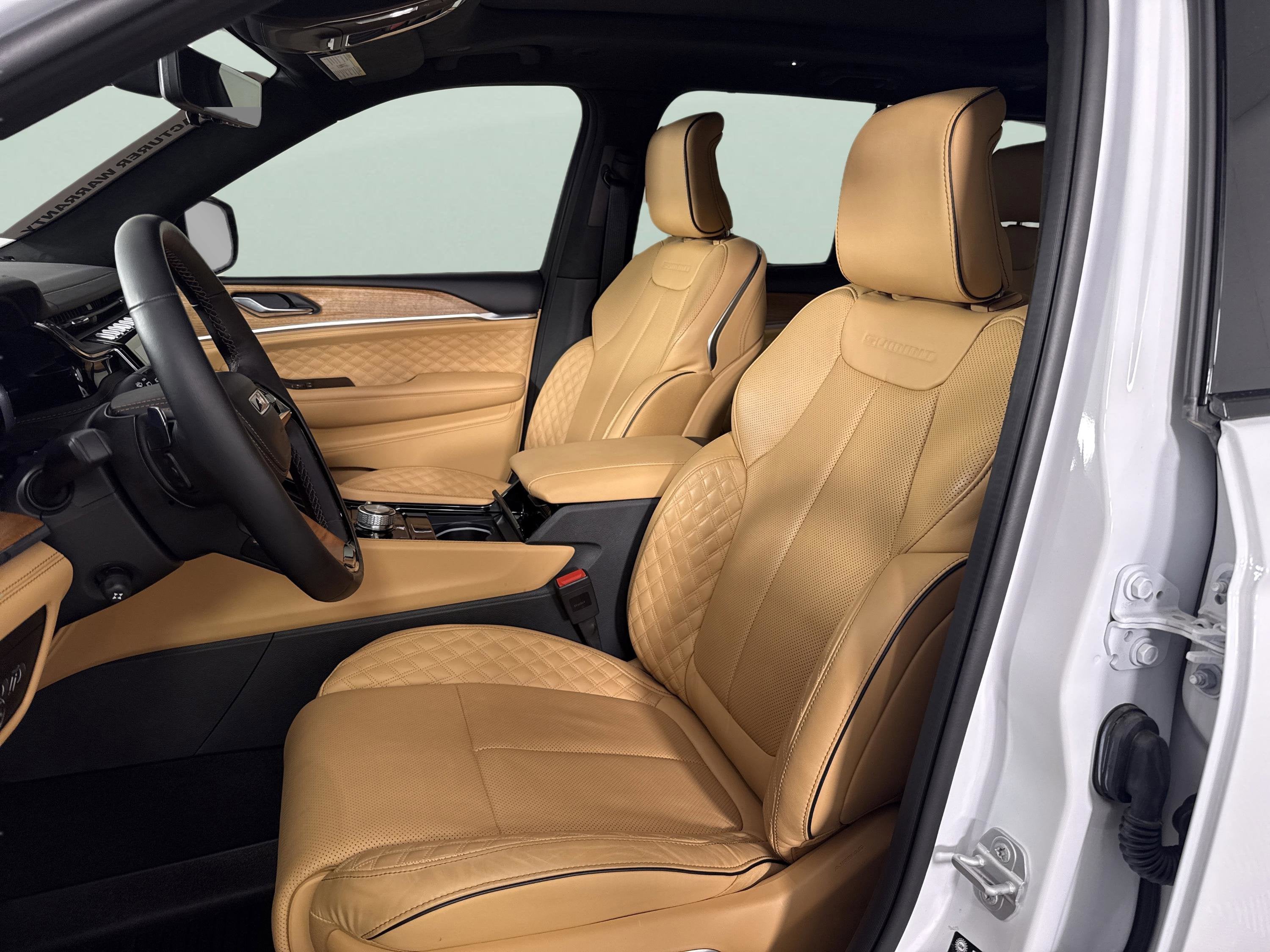 2025 Jeep Grand Cherokee Summit Reserve