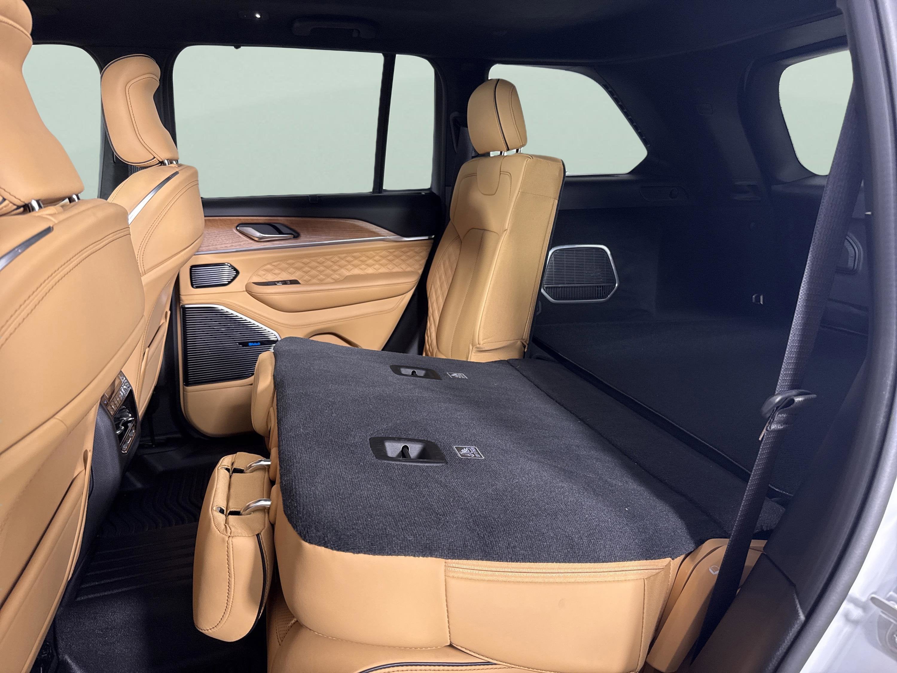 2025 Jeep Grand Cherokee Summit Reserve