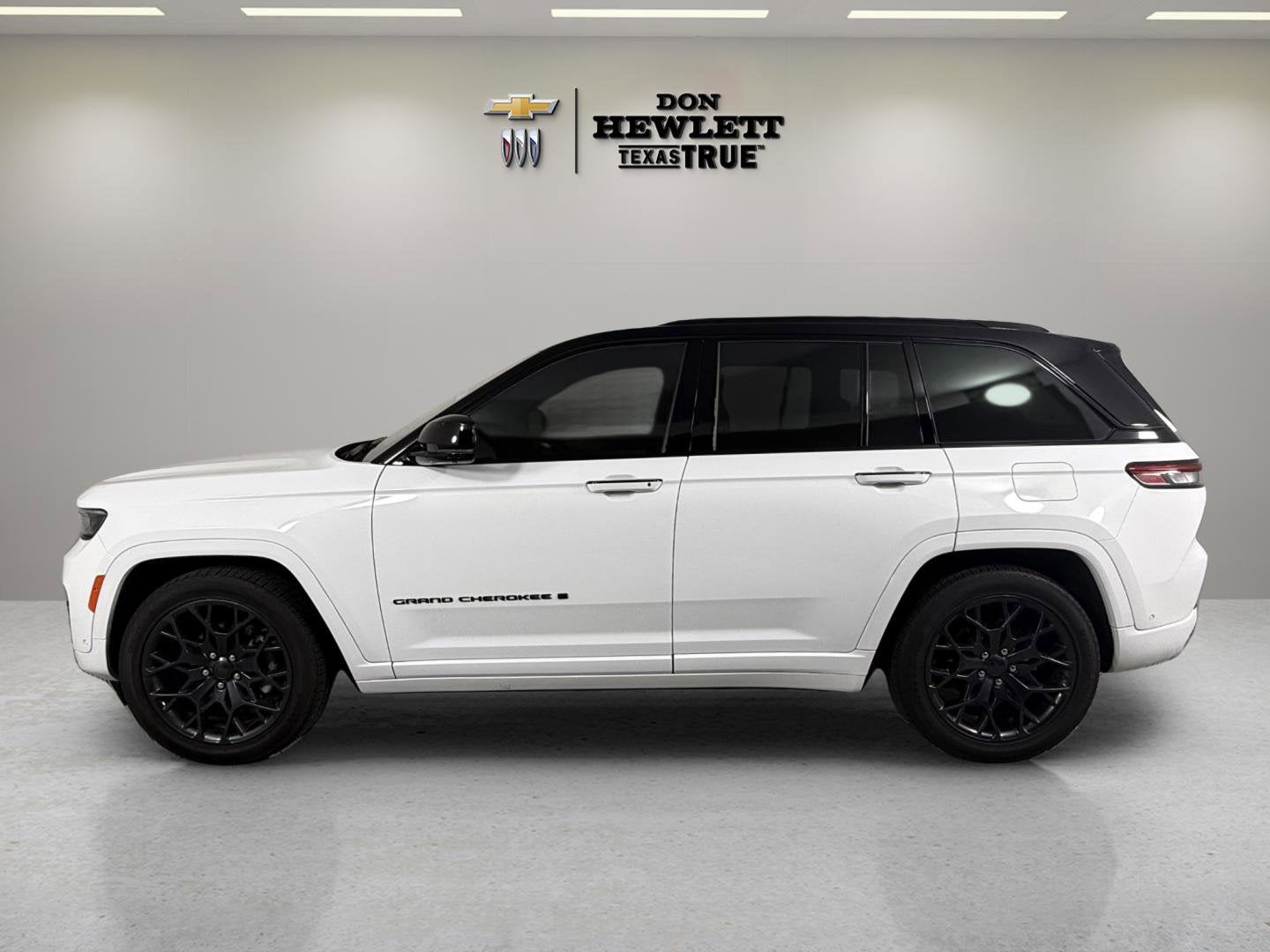 2025 Jeep Grand Cherokee Summit Reserve