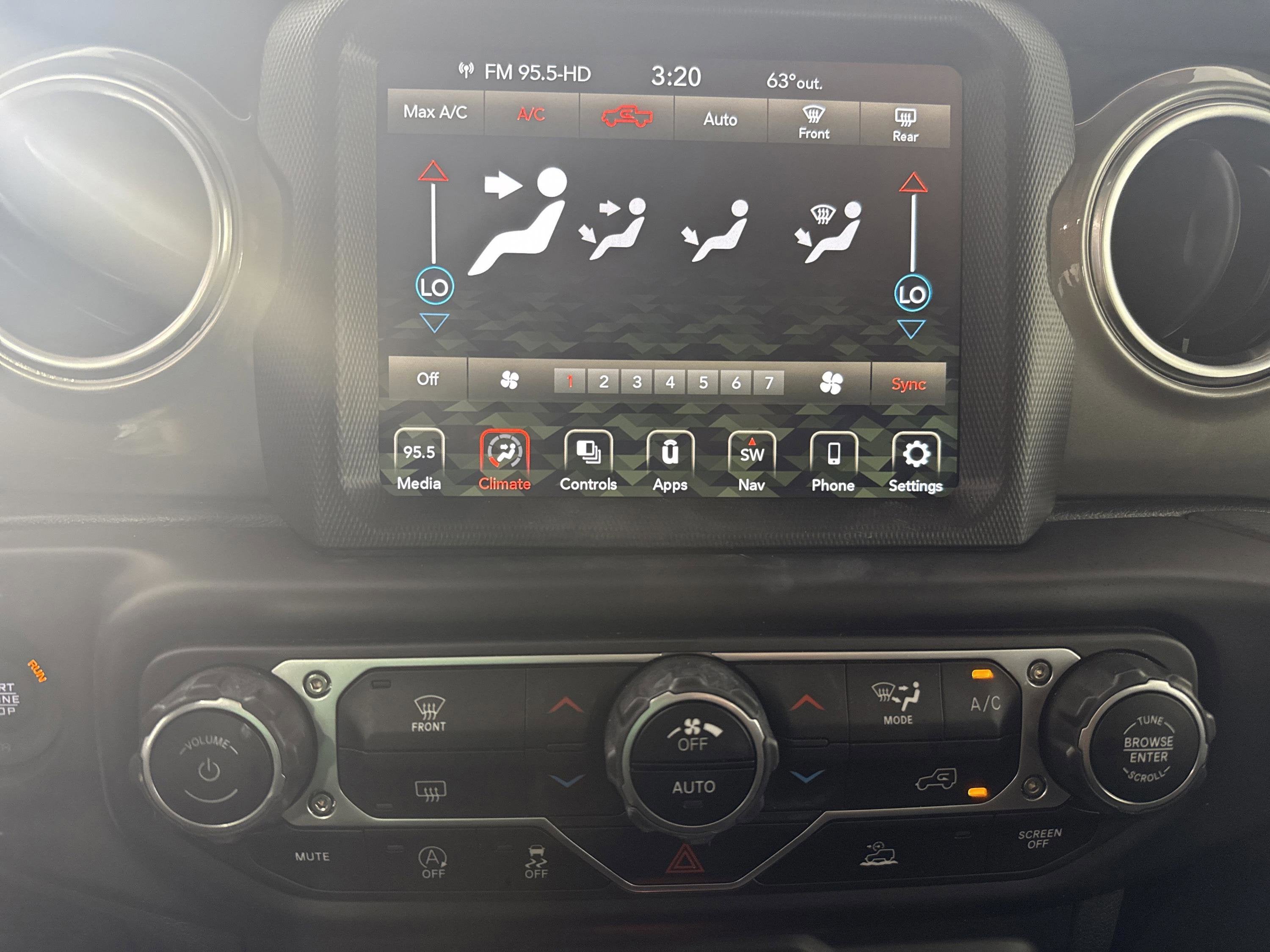 2023 Jeep Gladiator Overland