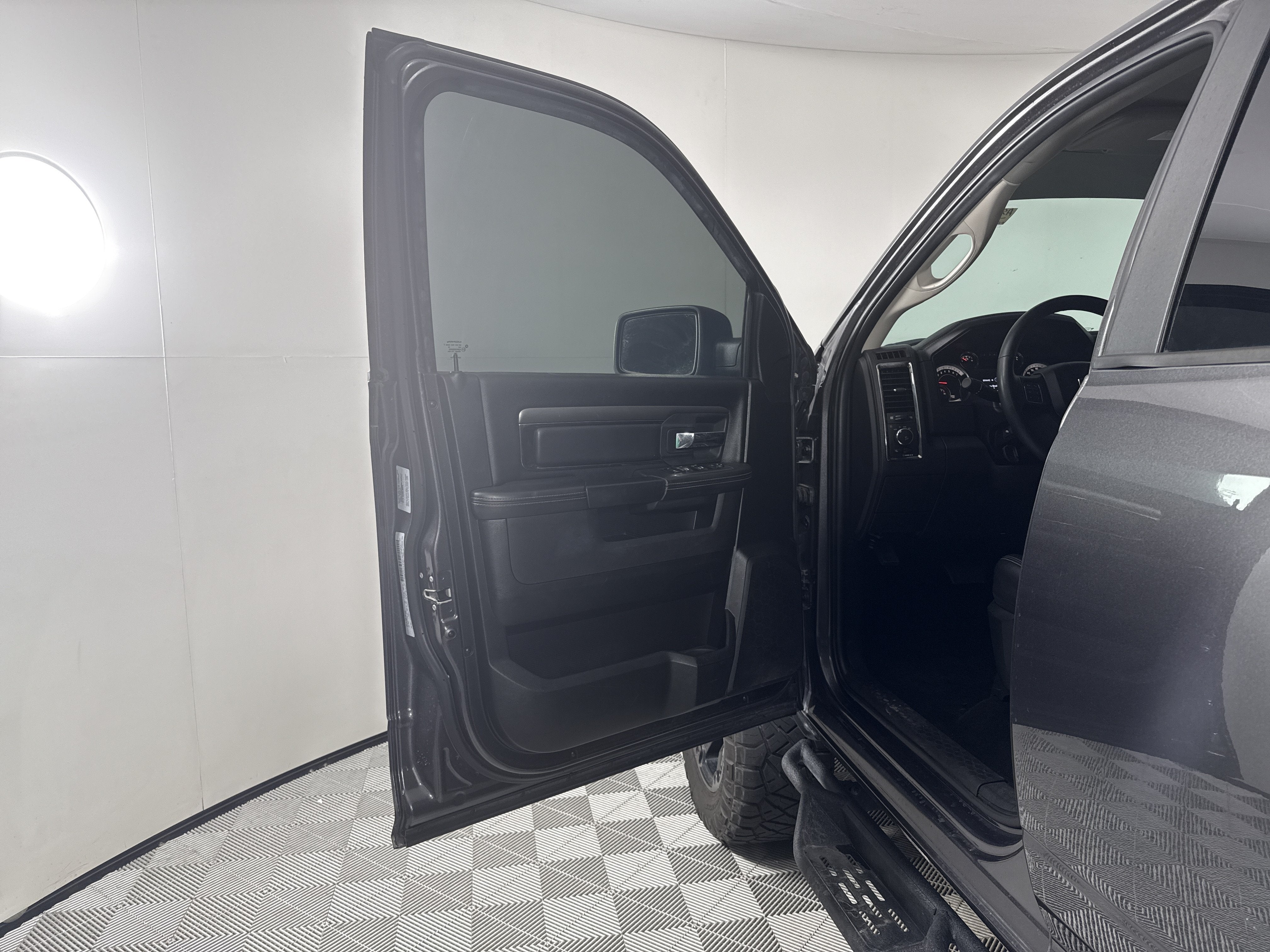 2018 RAM 1500 Sport