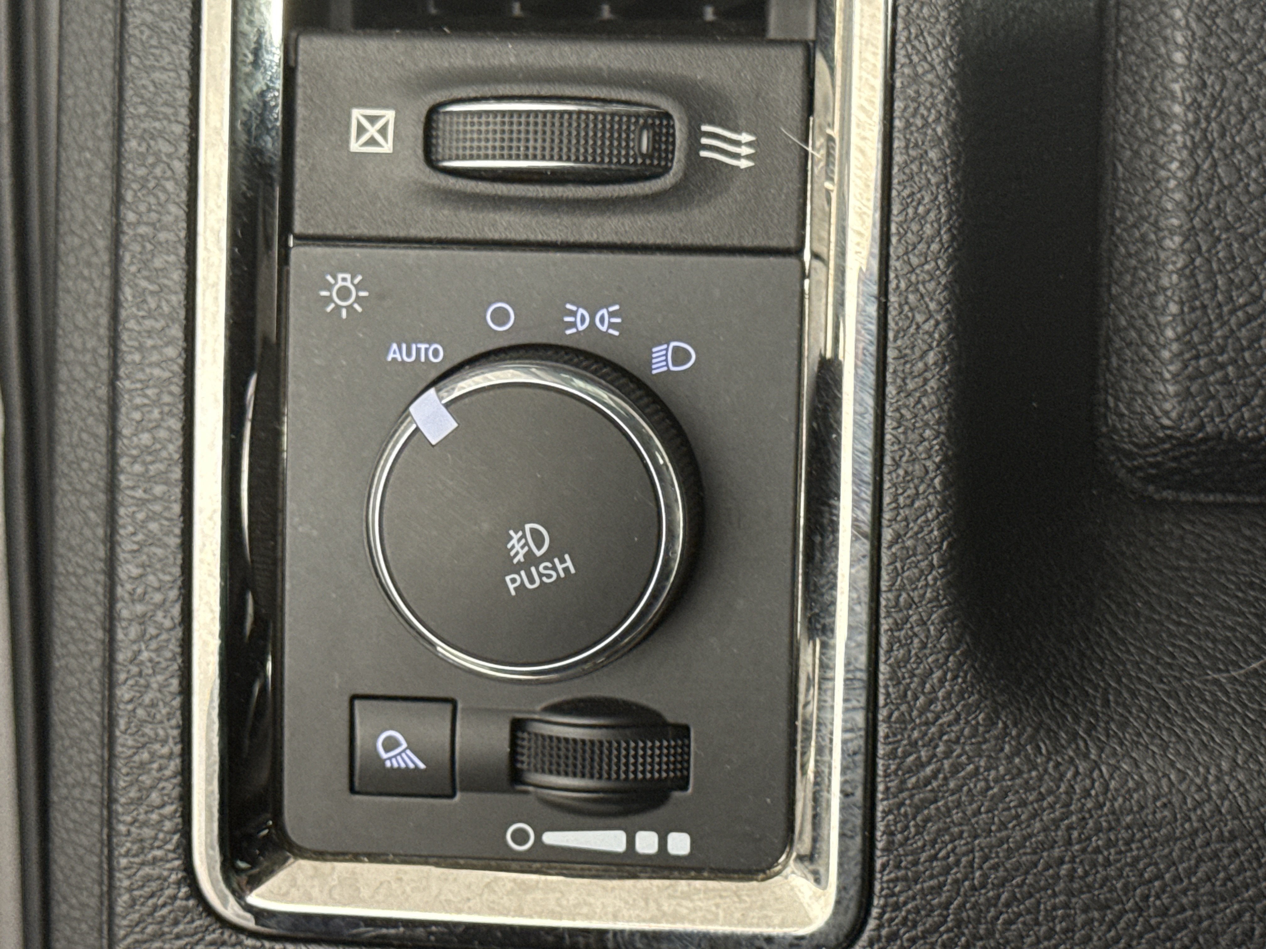 2018 RAM 1500 Sport