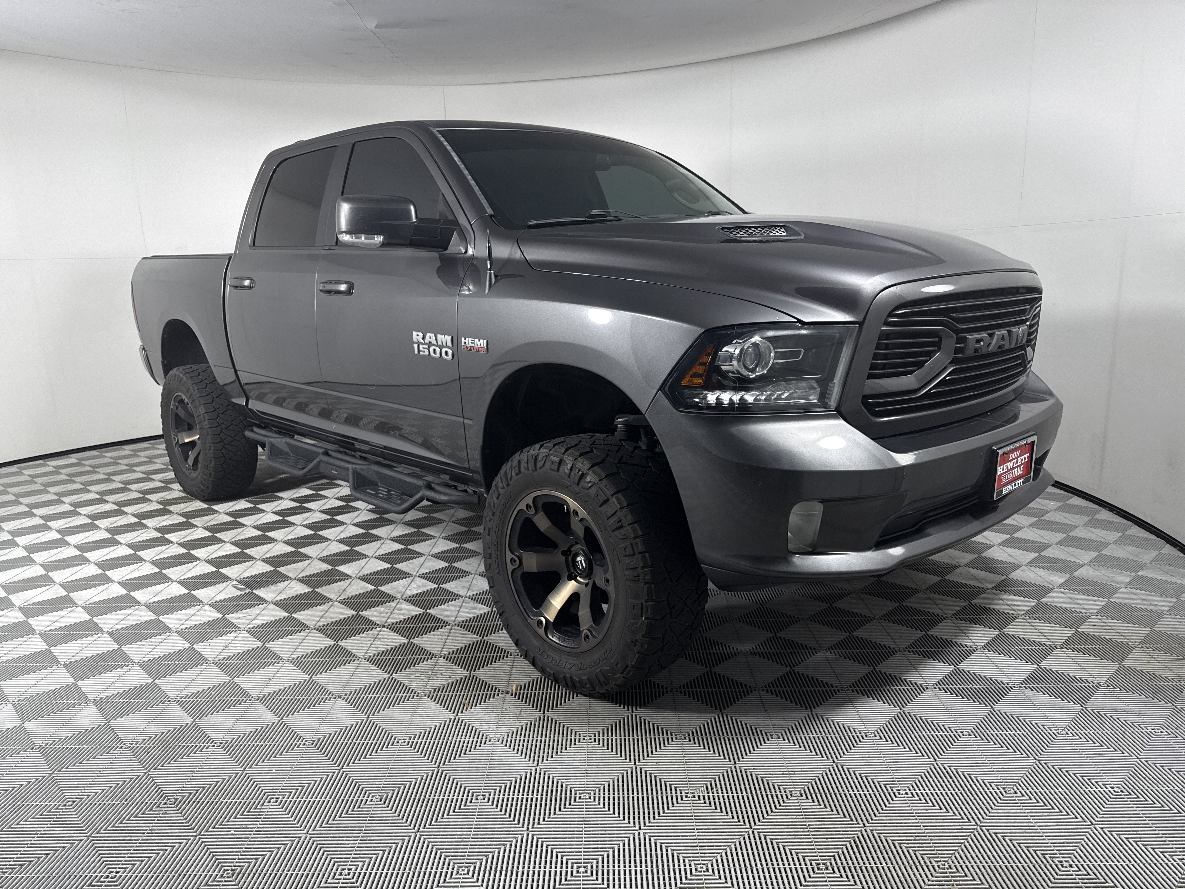 2018 RAM 1500 Sport