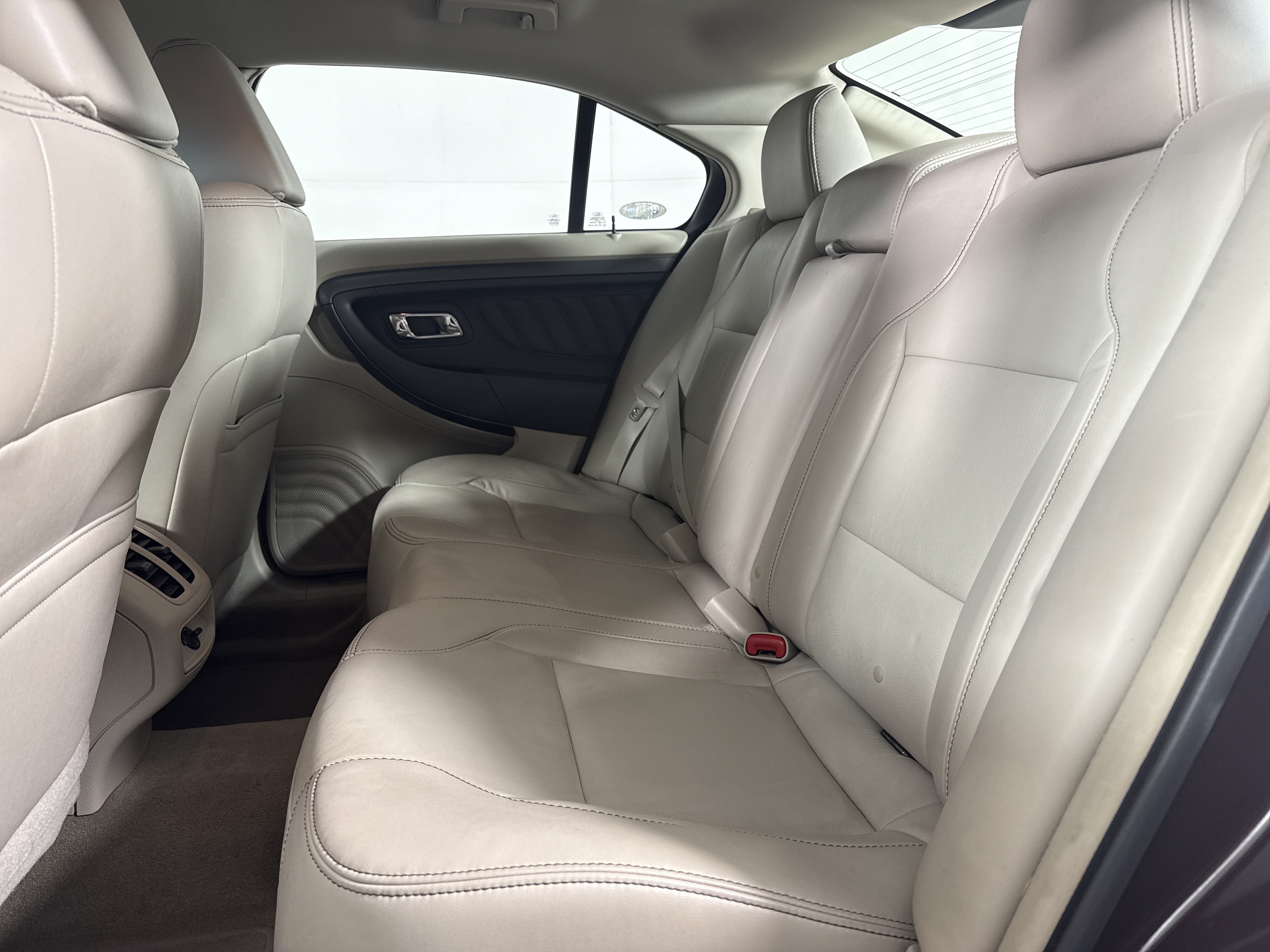 2011 Ford Taurus SEL