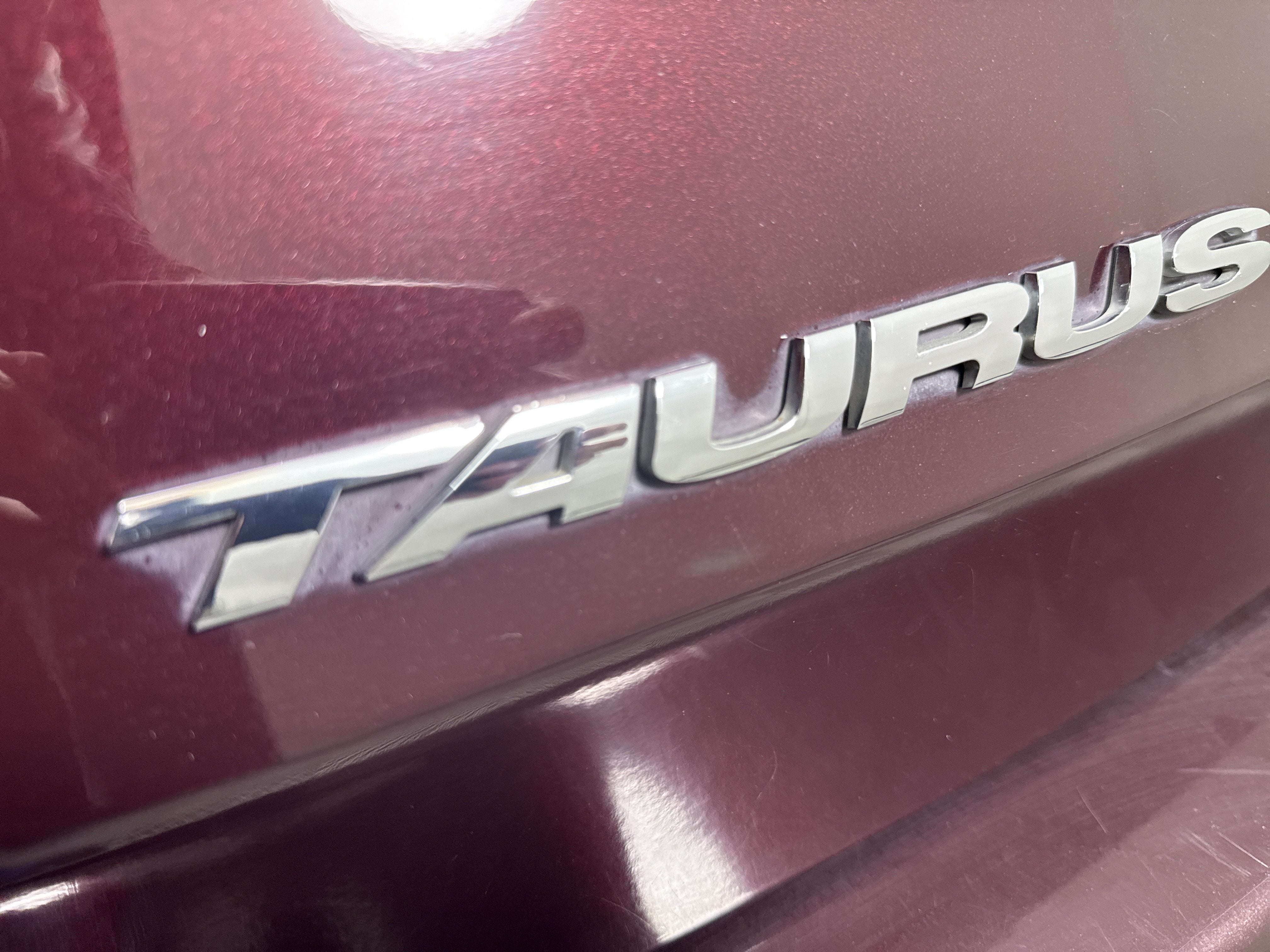 2011 Ford Taurus SEL