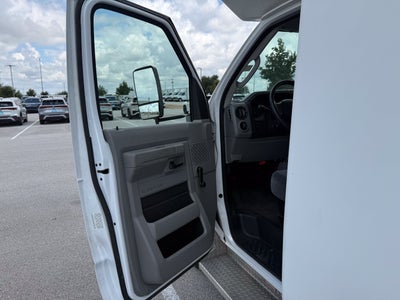 2013 Ford Econoline Passenger Van 14 Passenger Van