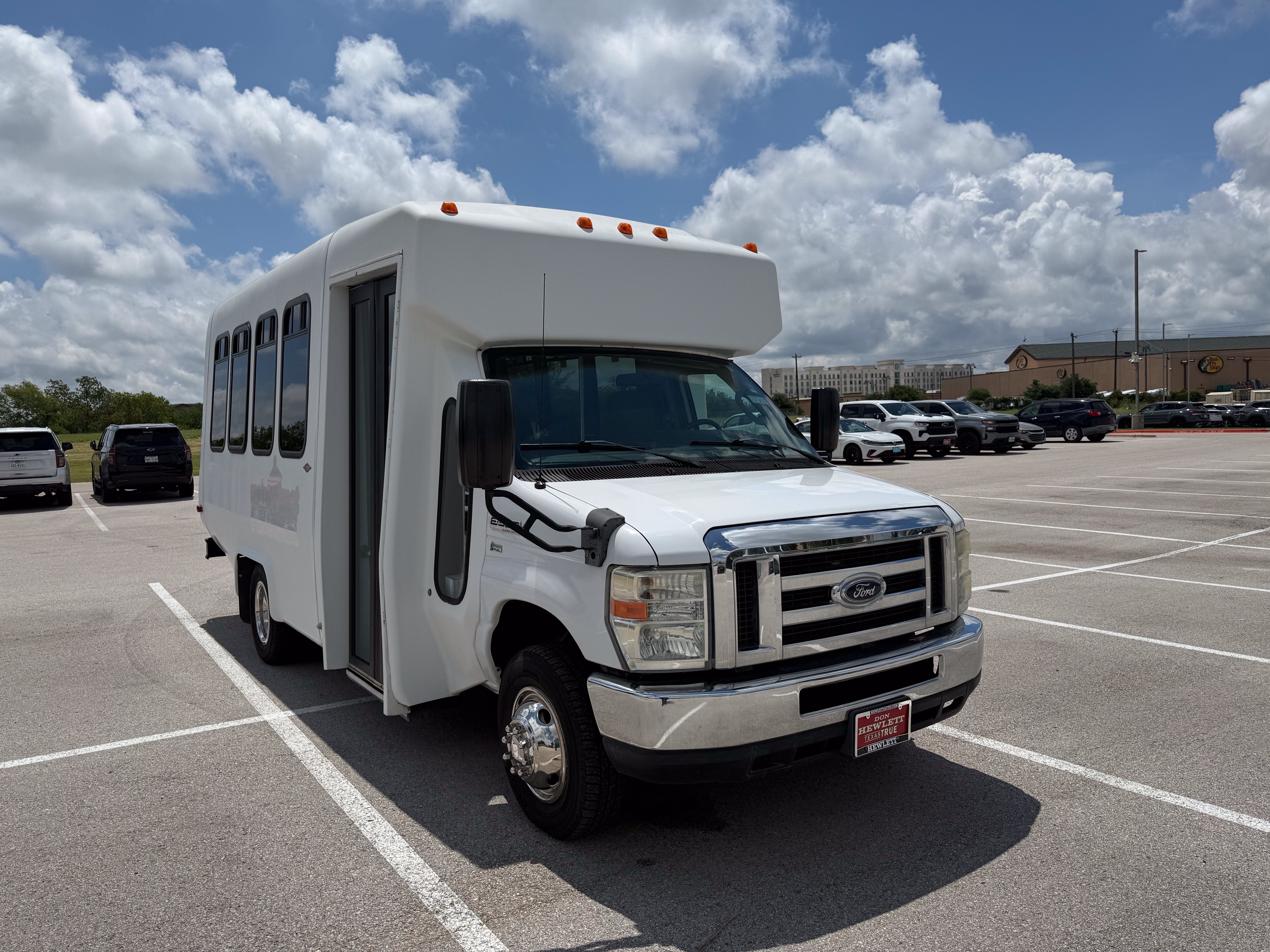 2013 Ford Econoline Passenger Van 14 Passenger Van