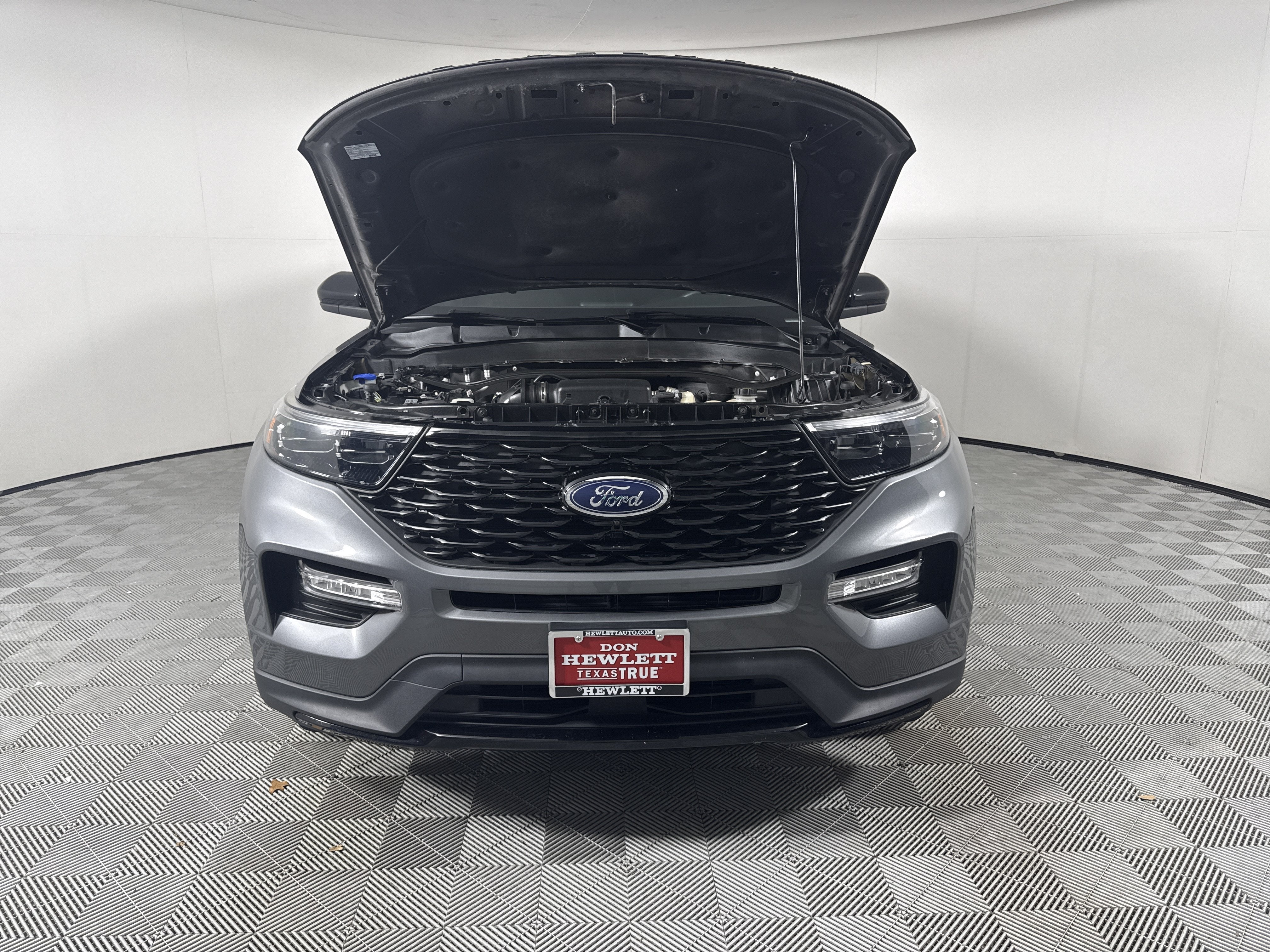 2023 Ford Explorer ST-Line