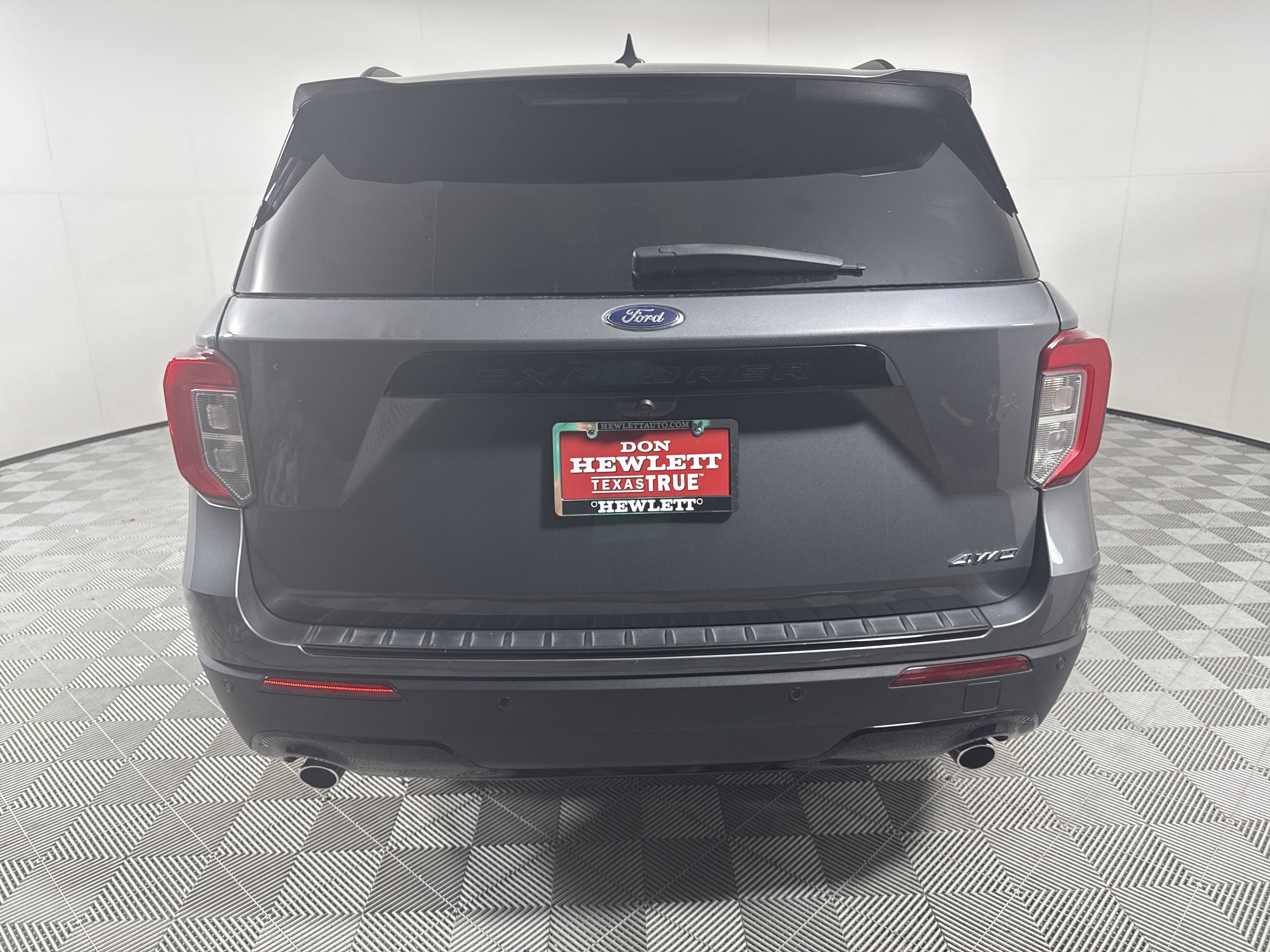2023 Ford Explorer ST-Line