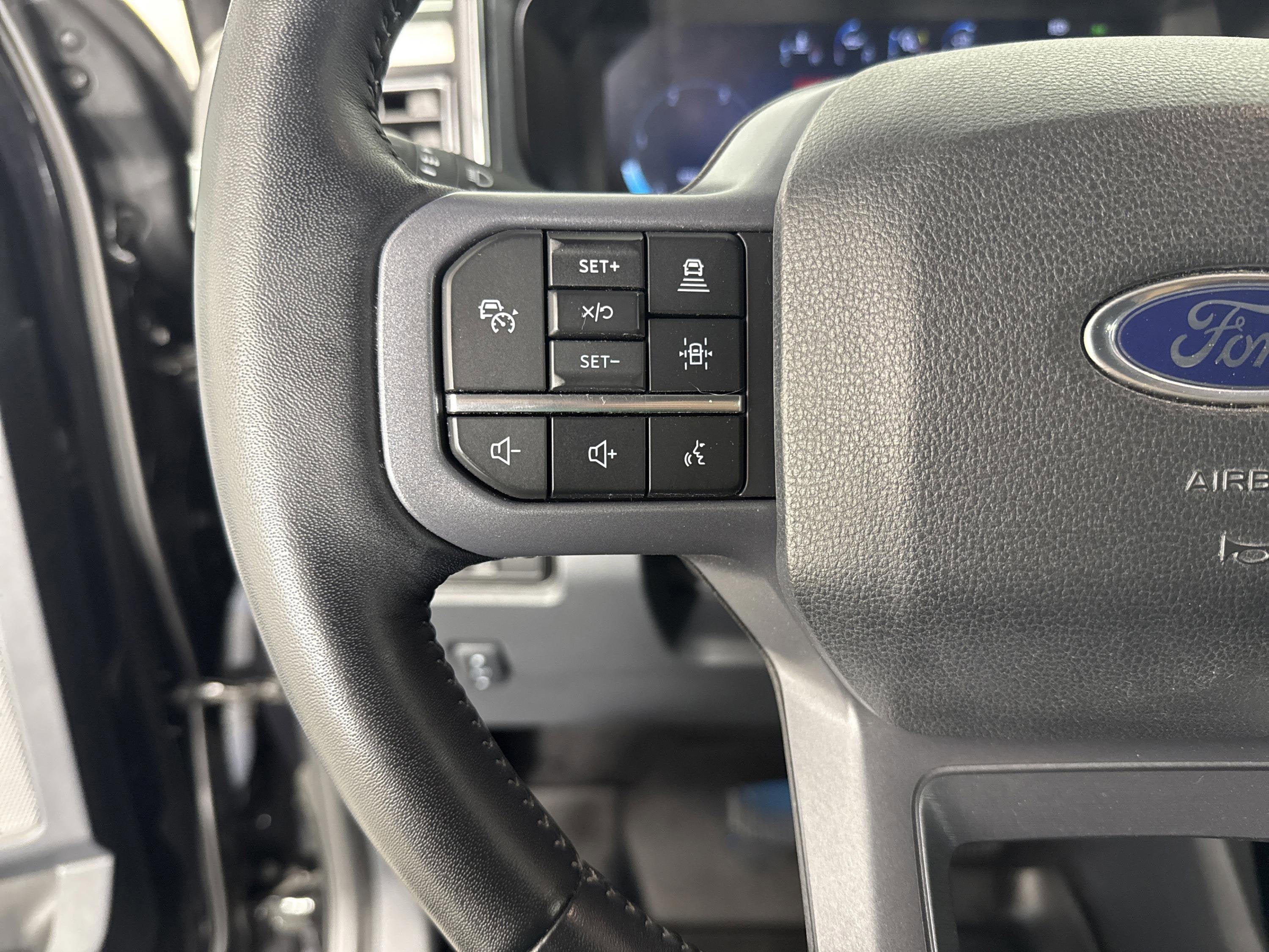 2023 Ford Super Duty F-250 SRW LARIAT