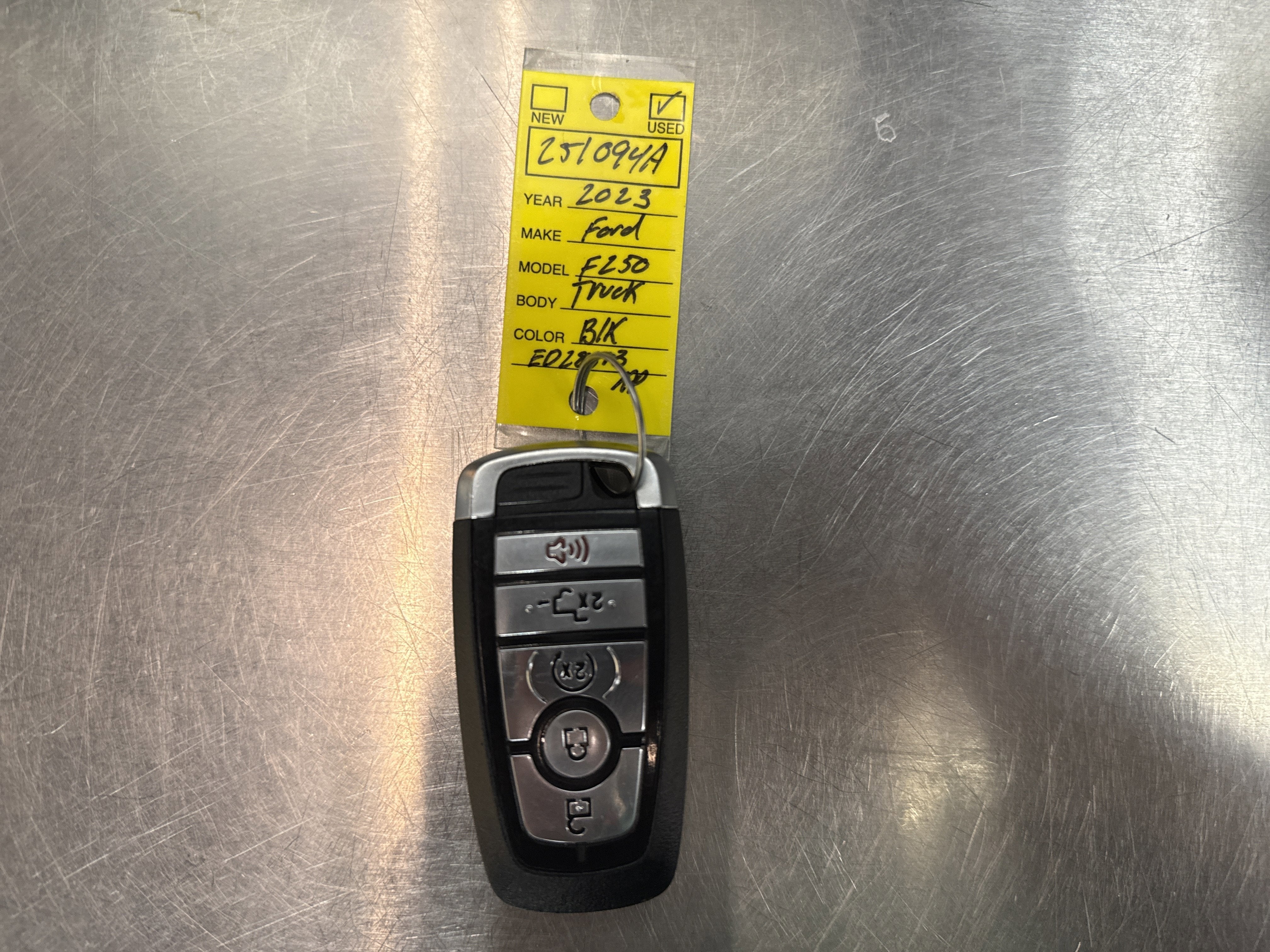 2023 Ford Super Duty F-250 SRW LARIAT