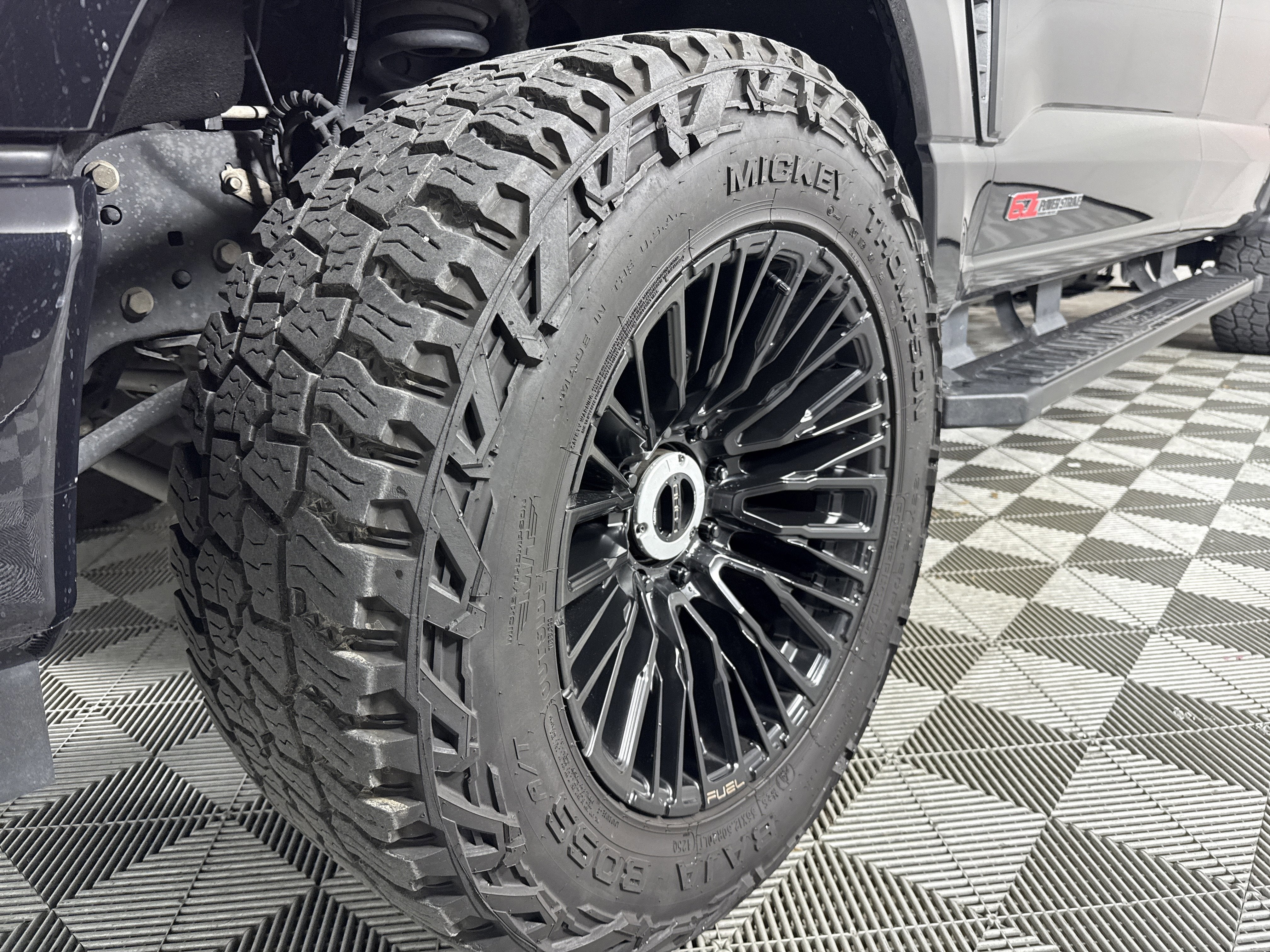 2023 Ford Super Duty F-250 SRW LARIAT