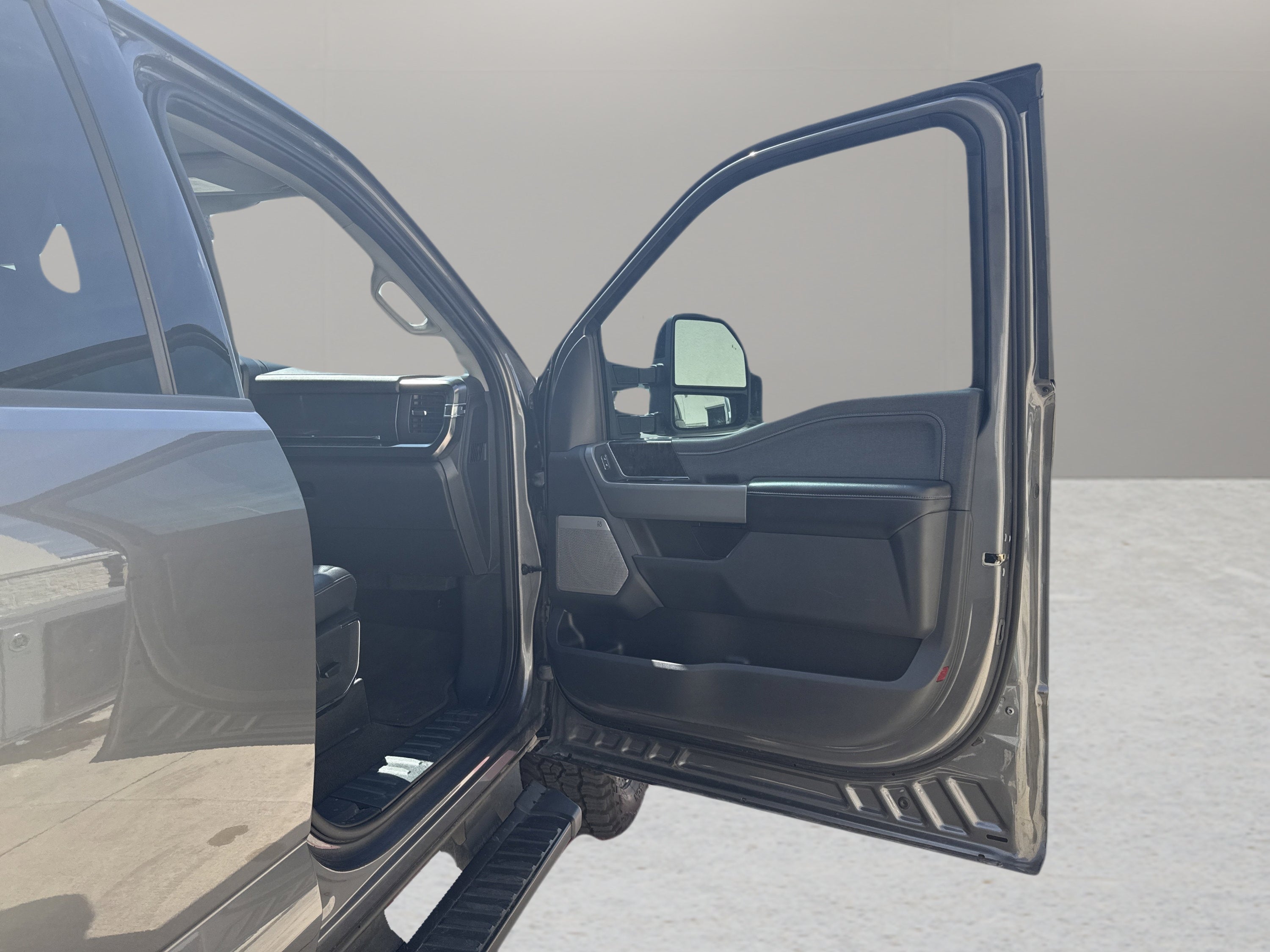 2024 Ford Super Duty F-350 SRW LARIAT
