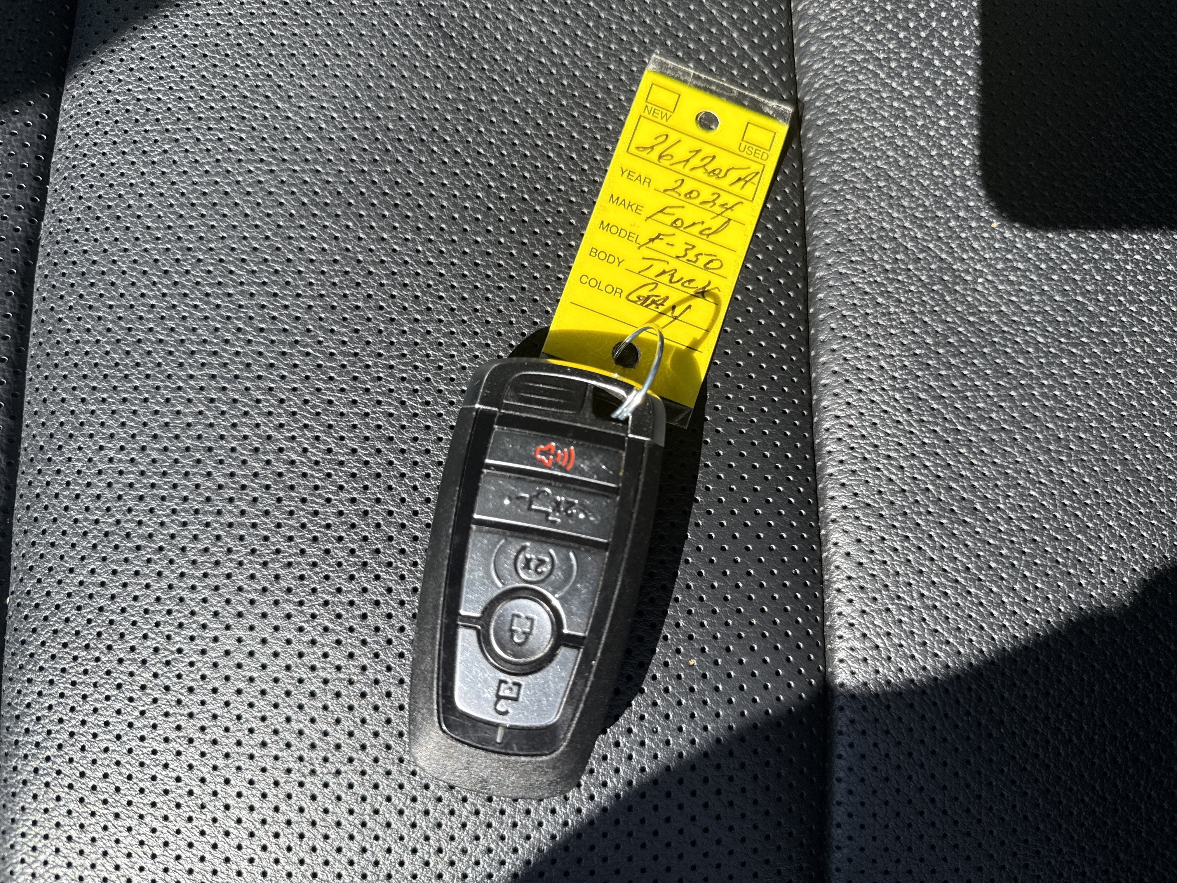 2024 Ford Super Duty F-350 SRW LARIAT