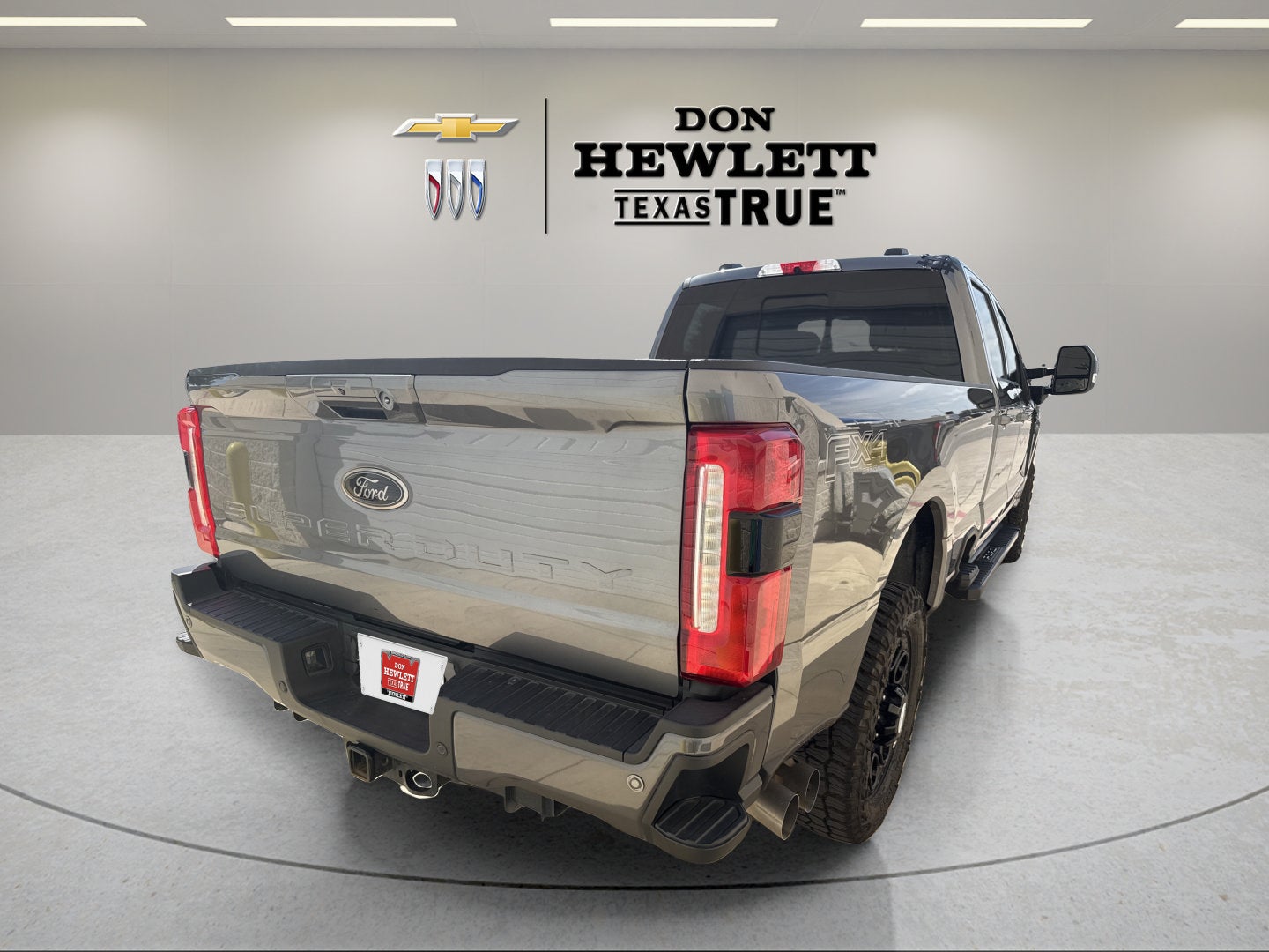 2024 Ford Super Duty F-350 SRW LARIAT