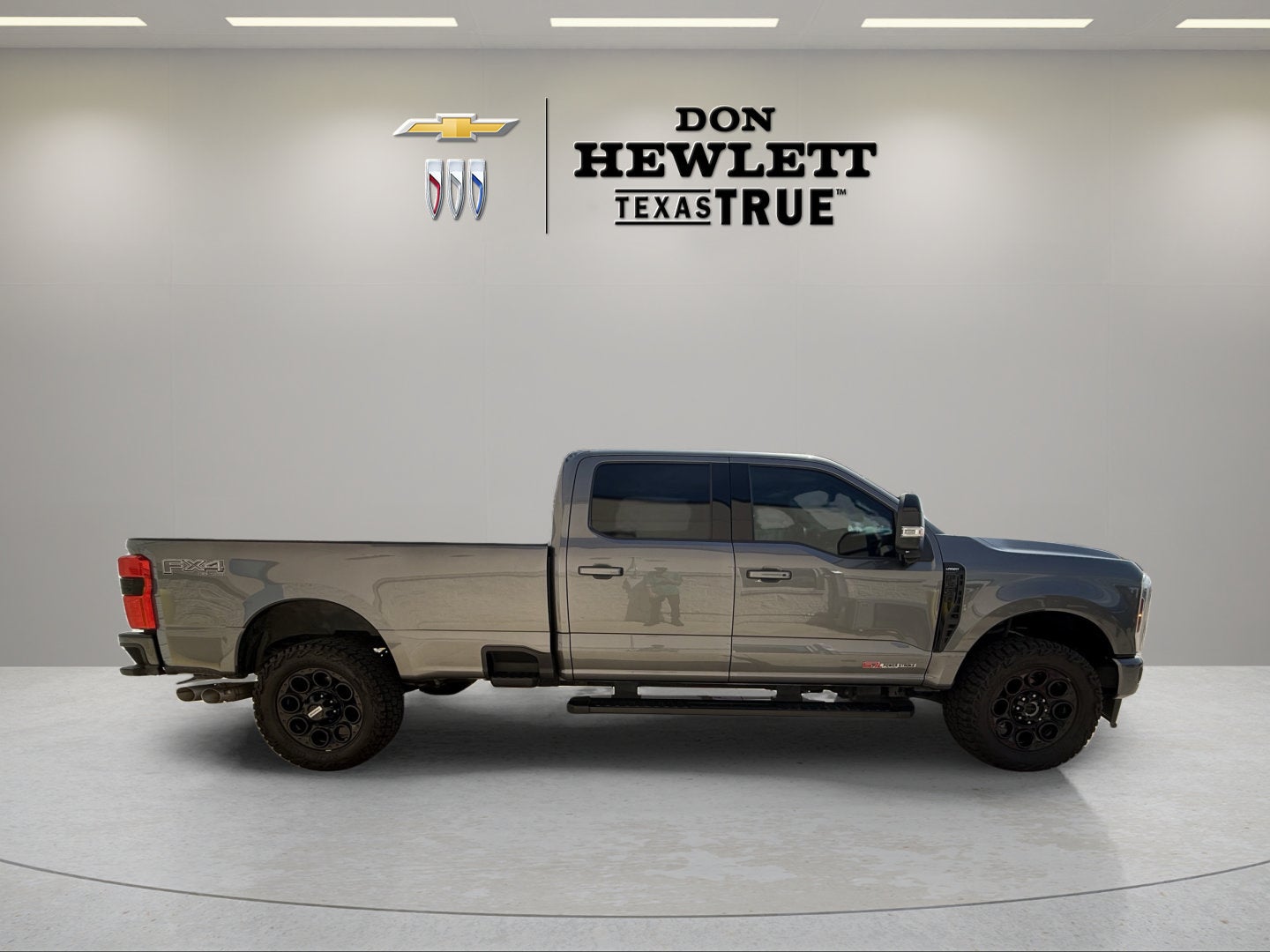 2024 Ford Super Duty F-350 SRW LARIAT