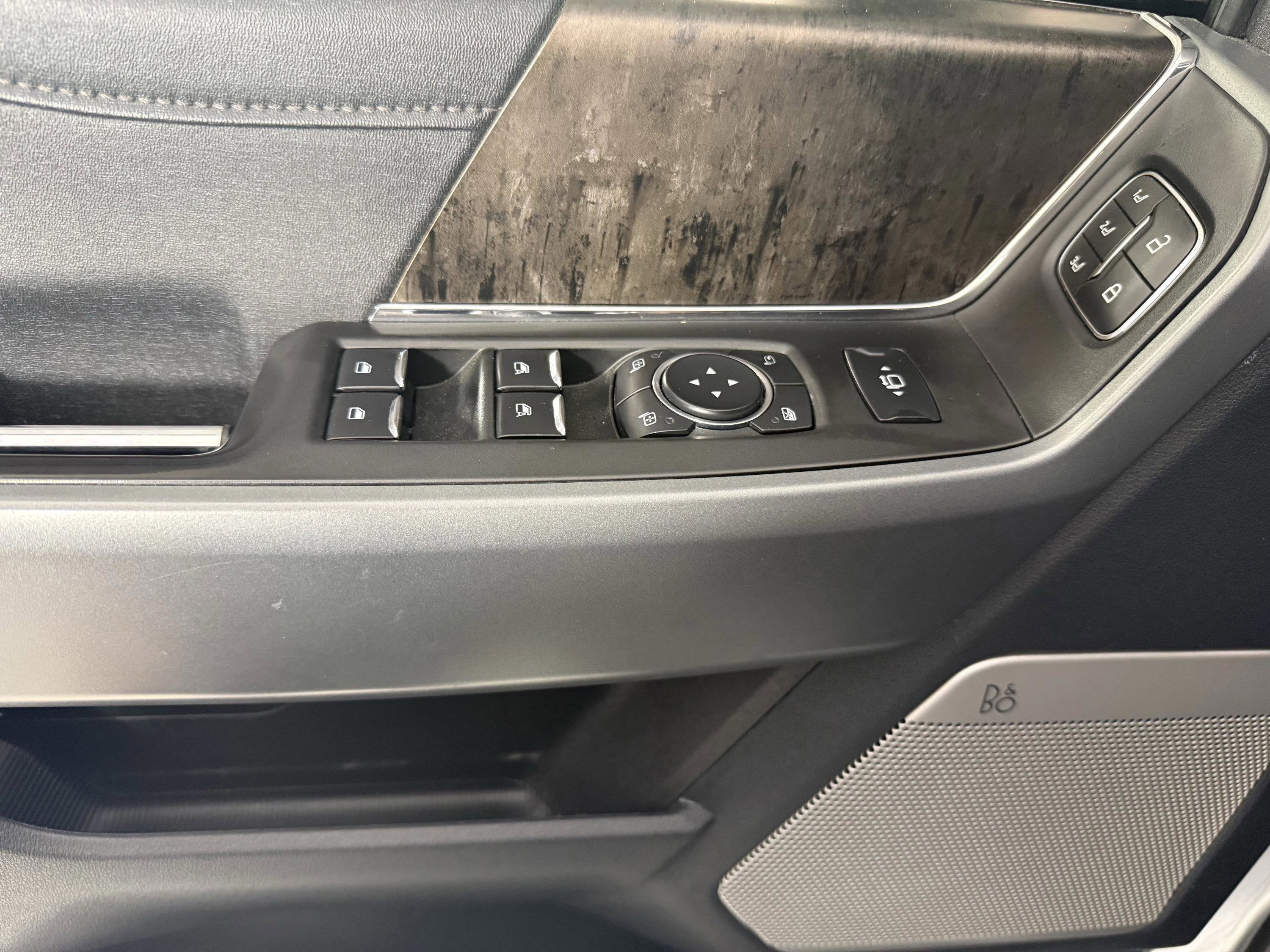 2024 Ford Super Duty F-350 SRW LARIAT