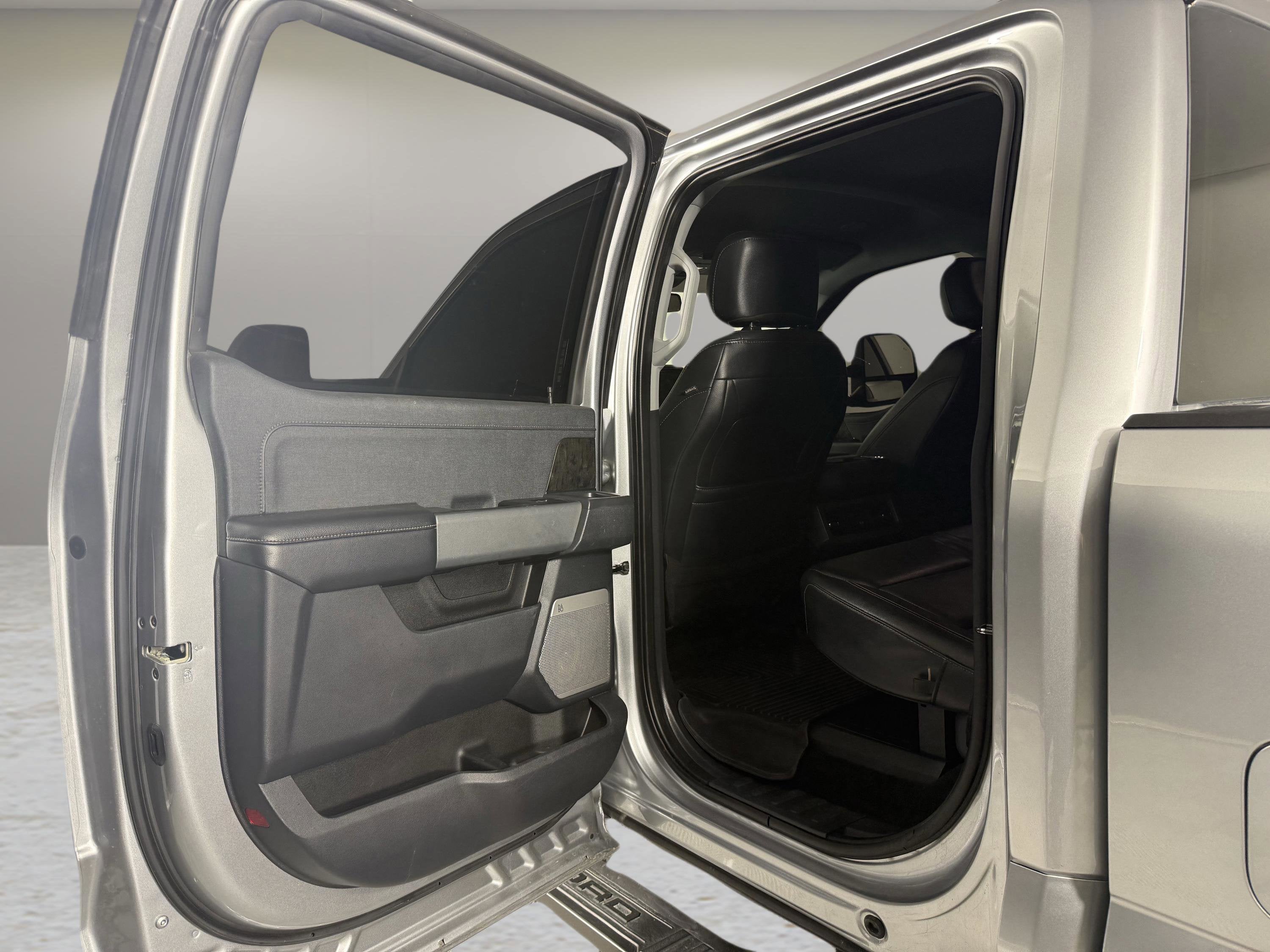 2024 Ford Super Duty F-350 SRW LARIAT