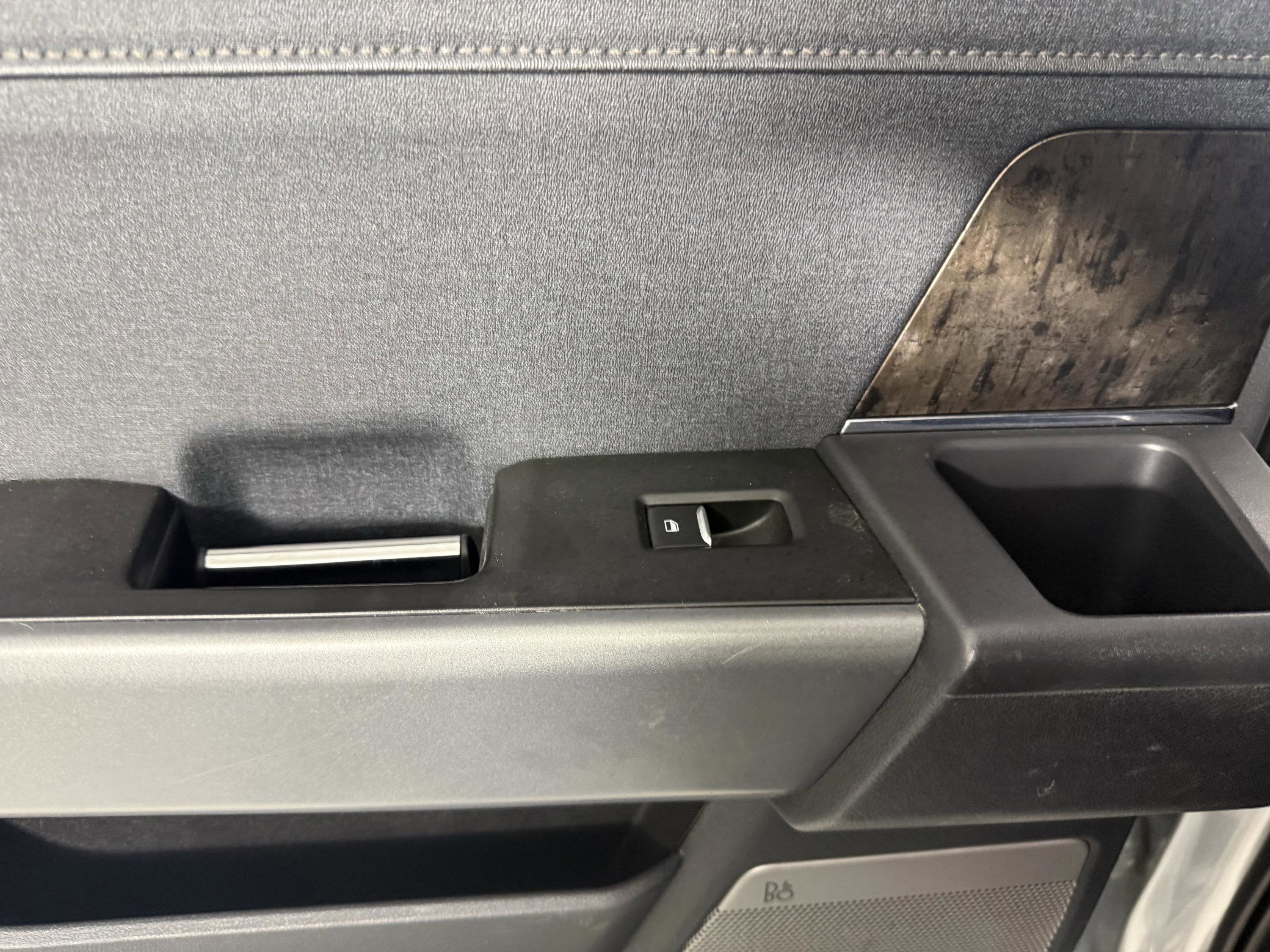 2024 Ford Super Duty F-350 SRW LARIAT