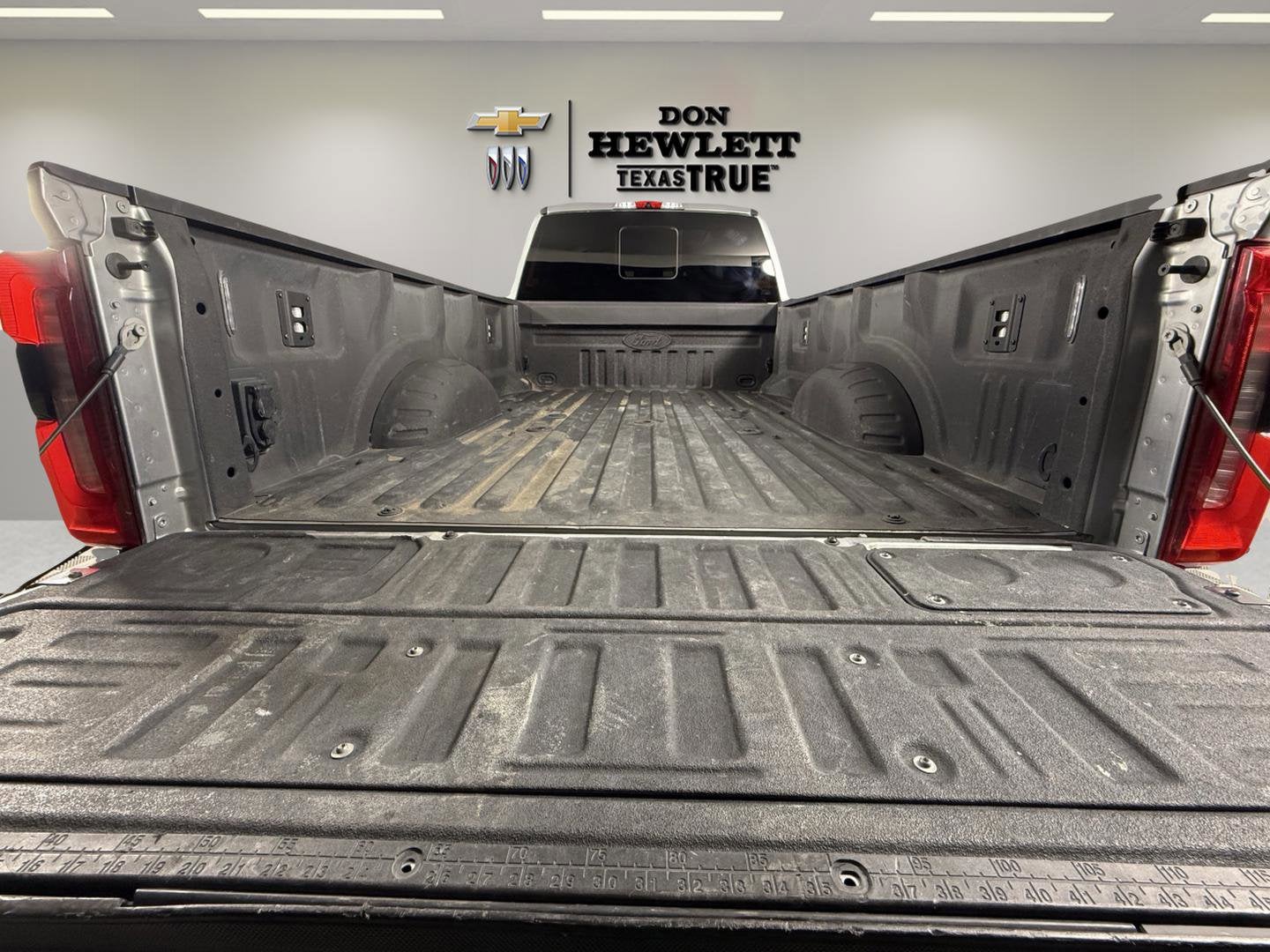 2024 Ford Super Duty F-350 SRW LARIAT