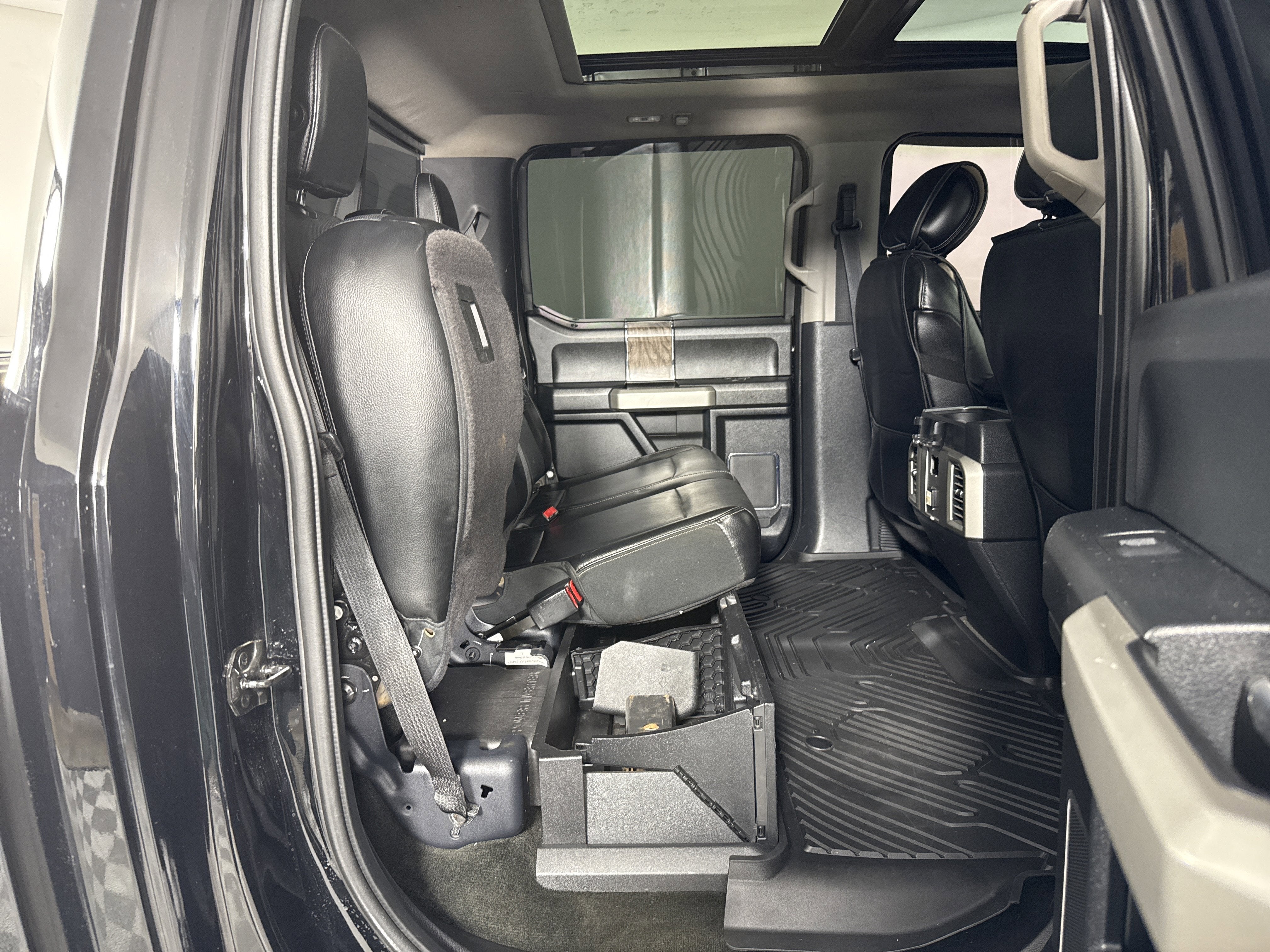2017 Ford Super Duty F-350 DRW Base