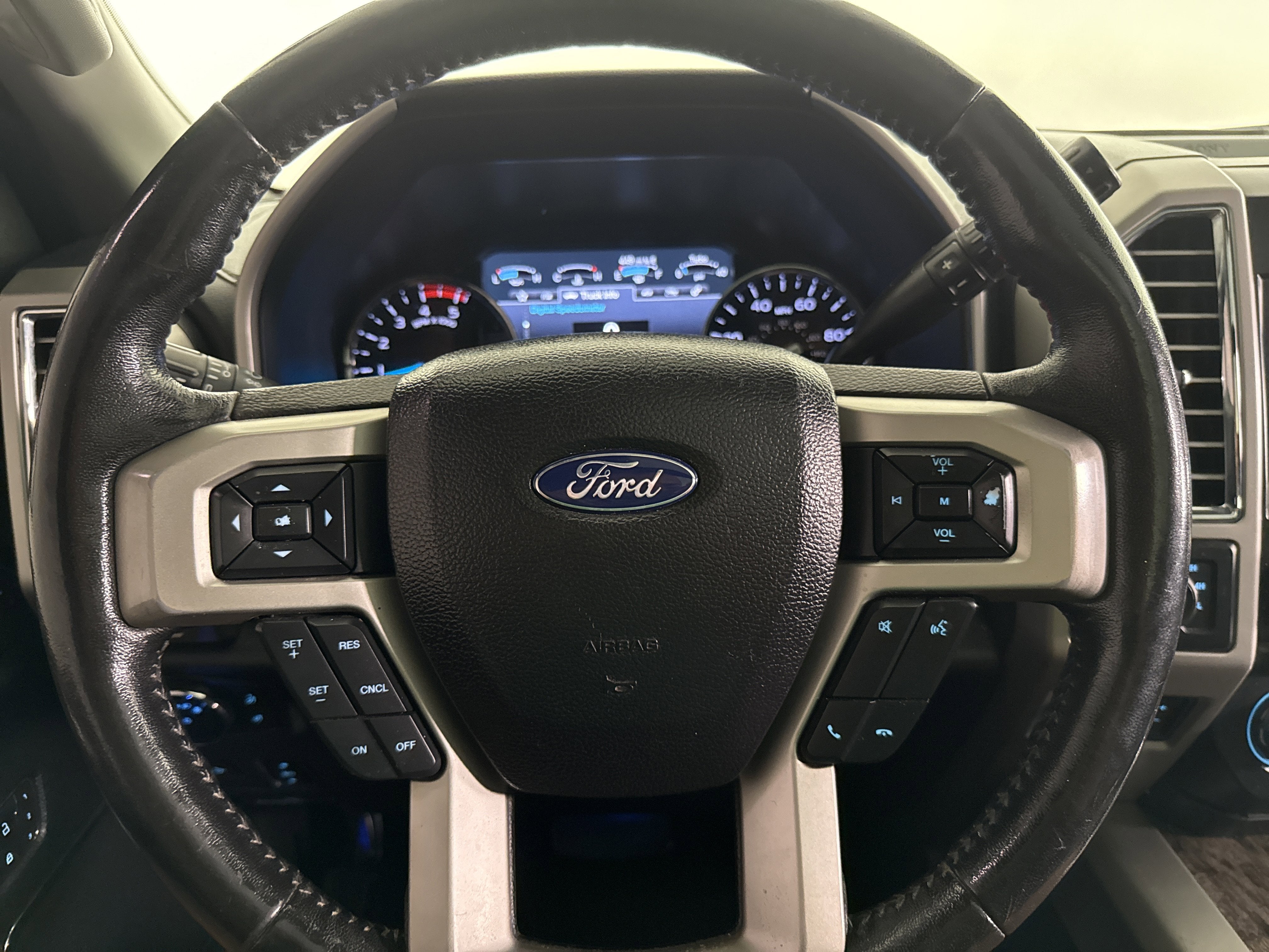 2017 Ford Super Duty F-350 DRW Base
