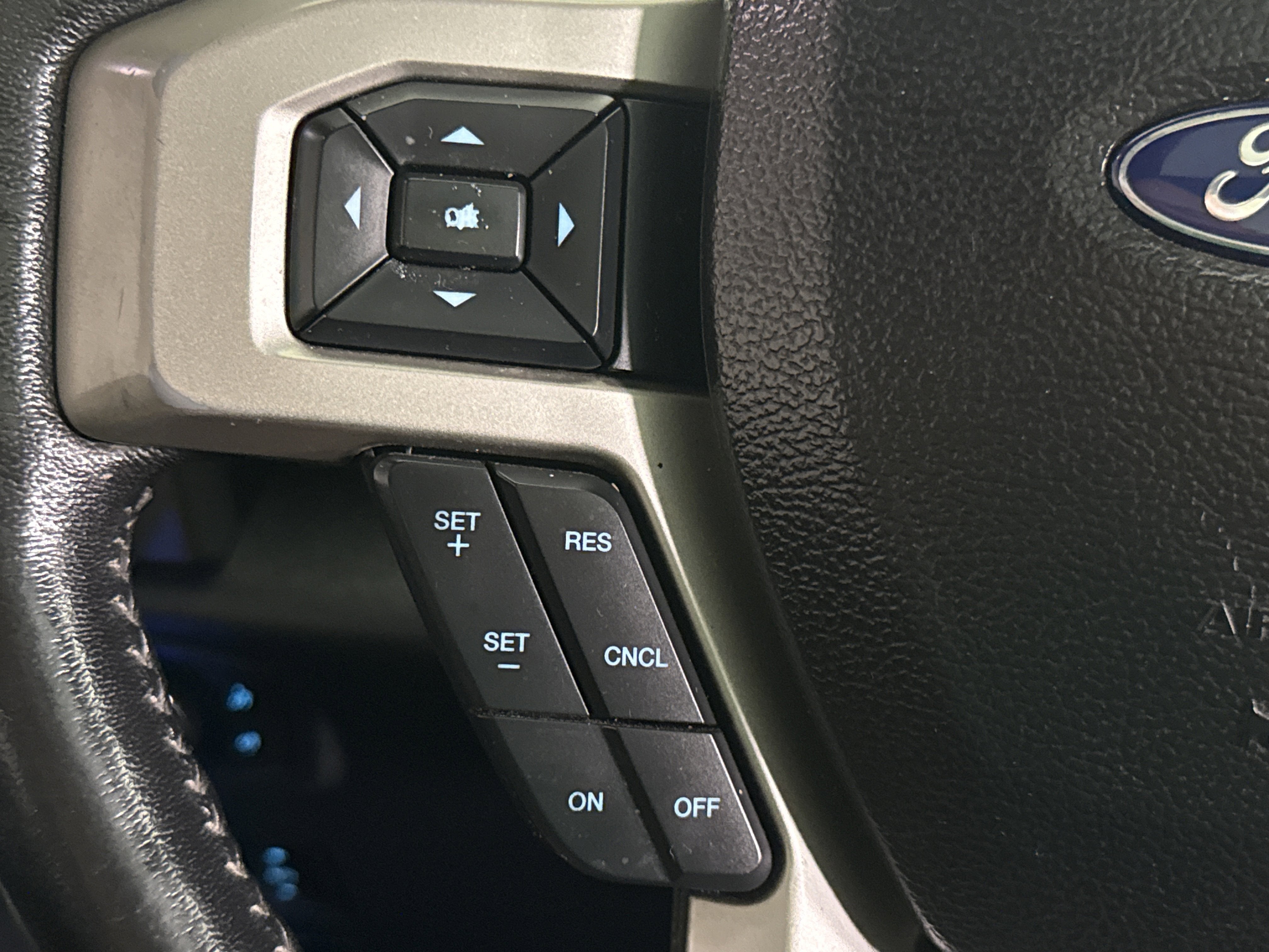 2017 Ford Super Duty F-350 DRW Base