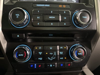 2017 Ford Super Duty F-350 DRW Base