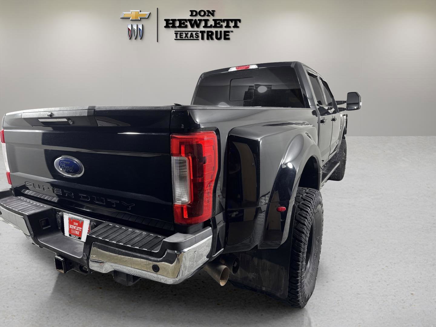 2017 Ford Super Duty F-350 DRW Base