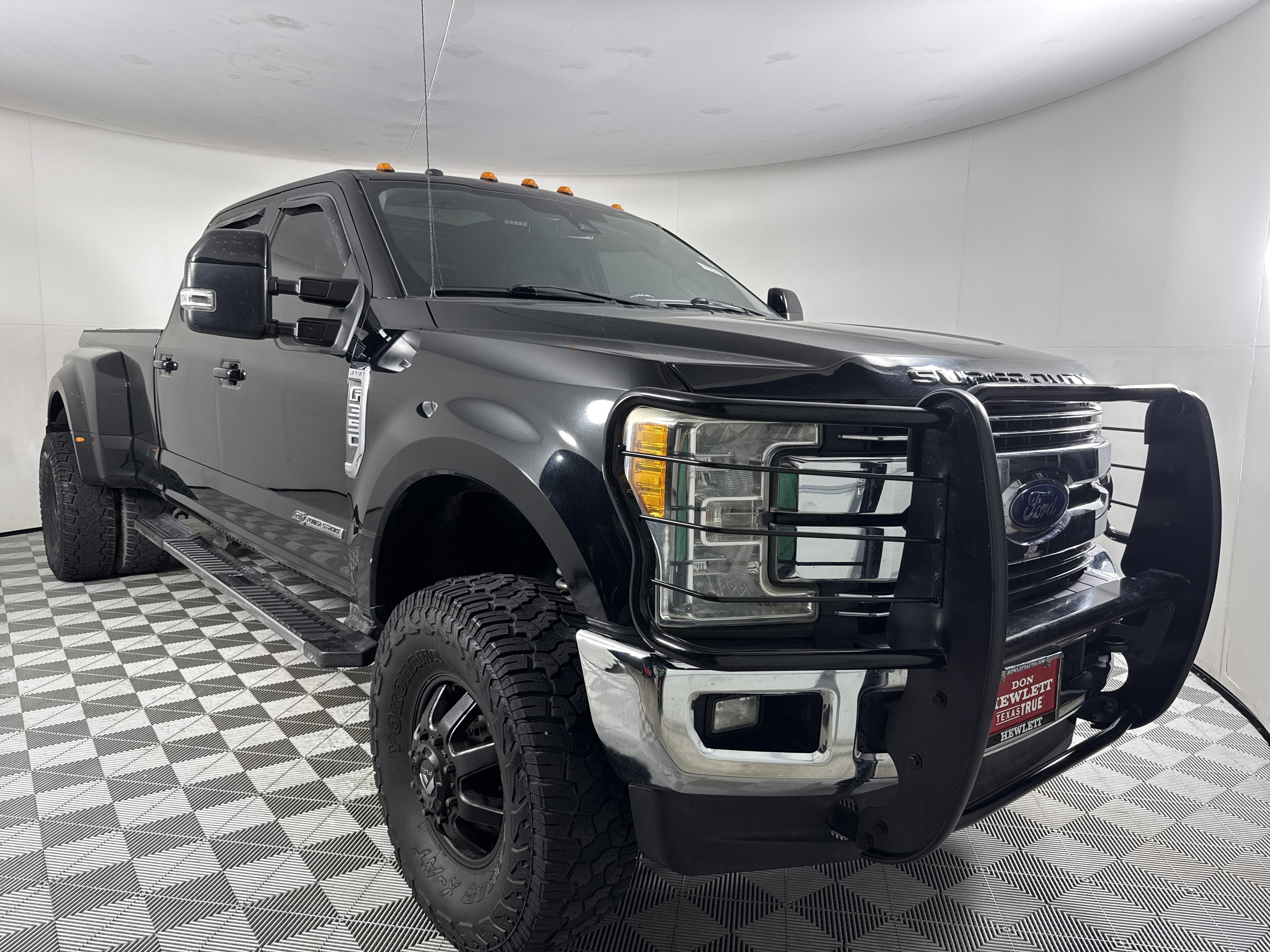 2017 Ford Super Duty F-350 DRW Base