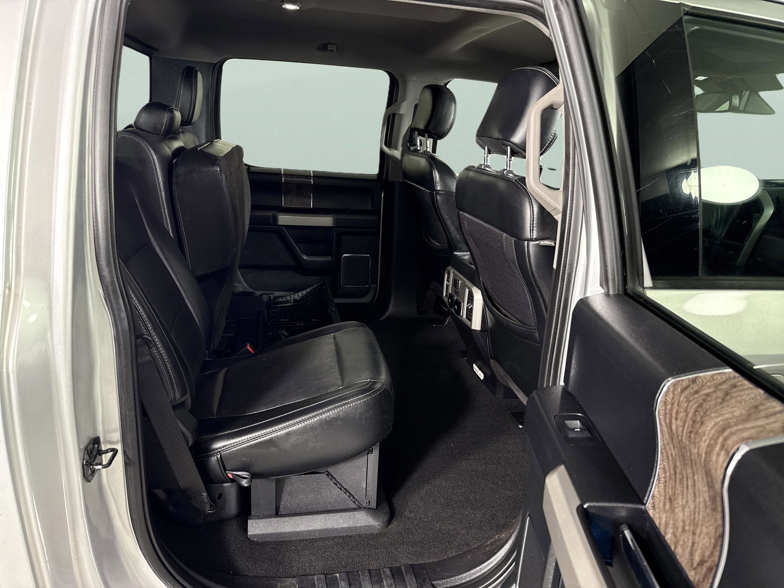 2019 Ford Super Duty F-350 DRW LARIAT