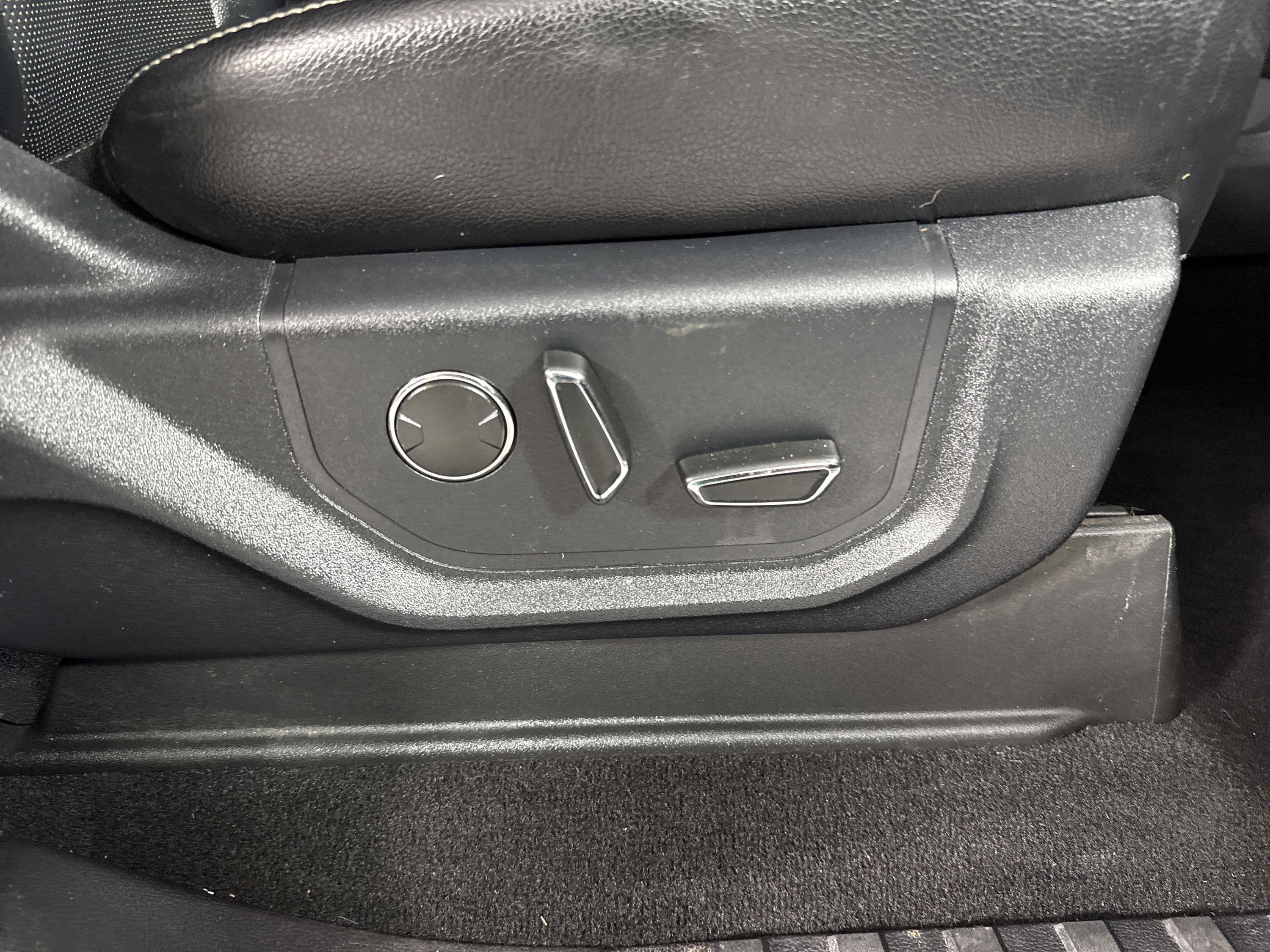 2019 Ford Super Duty F-350 DRW LARIAT