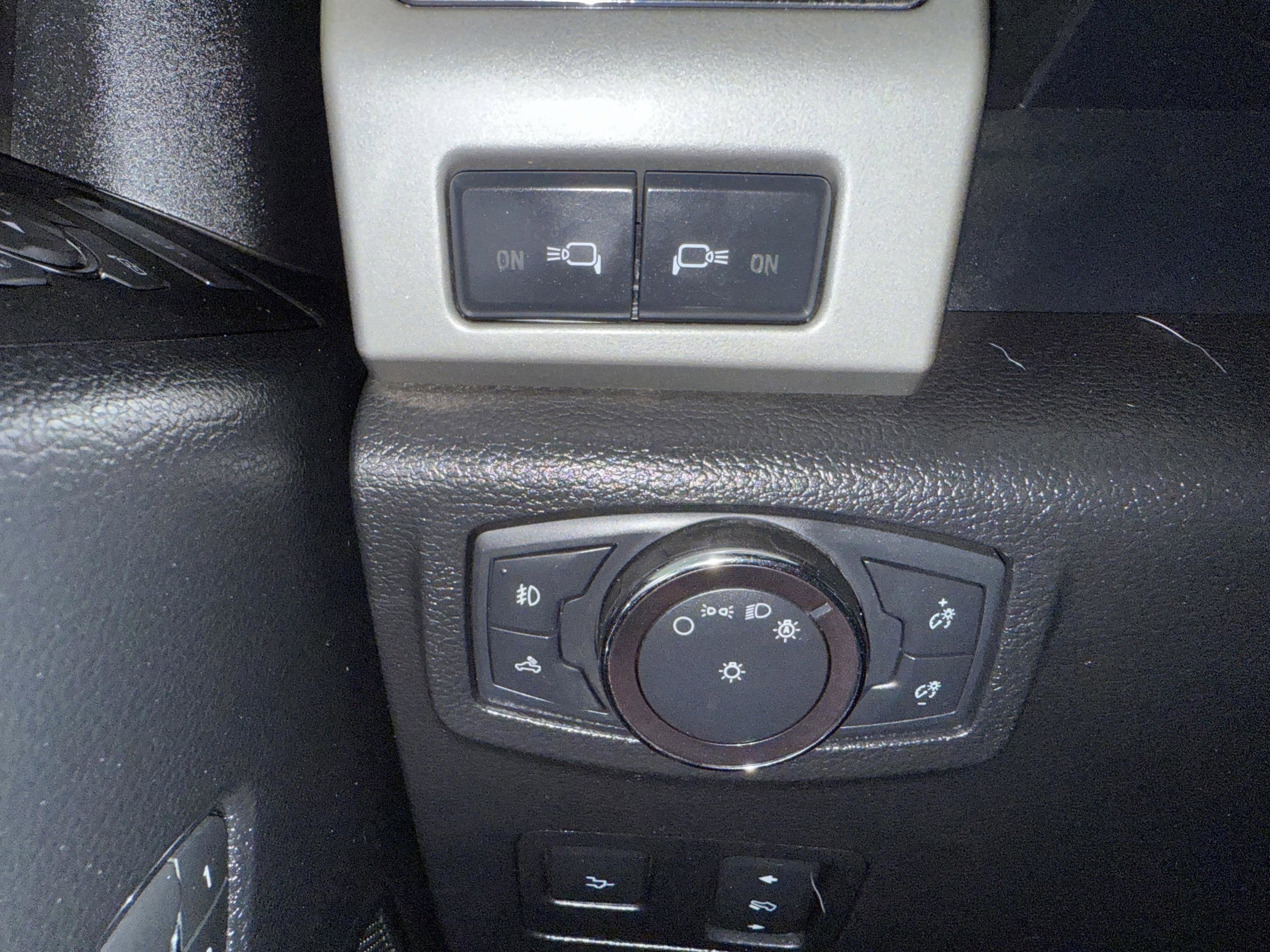 2019 Ford Super Duty F-350 DRW LARIAT