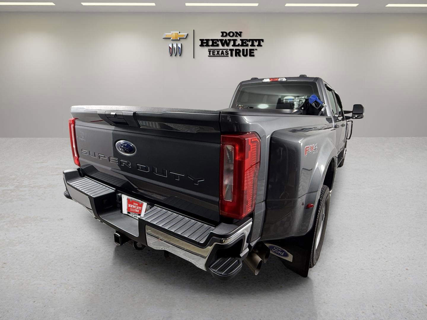 2023 Ford Super Duty F-350 DRW XL