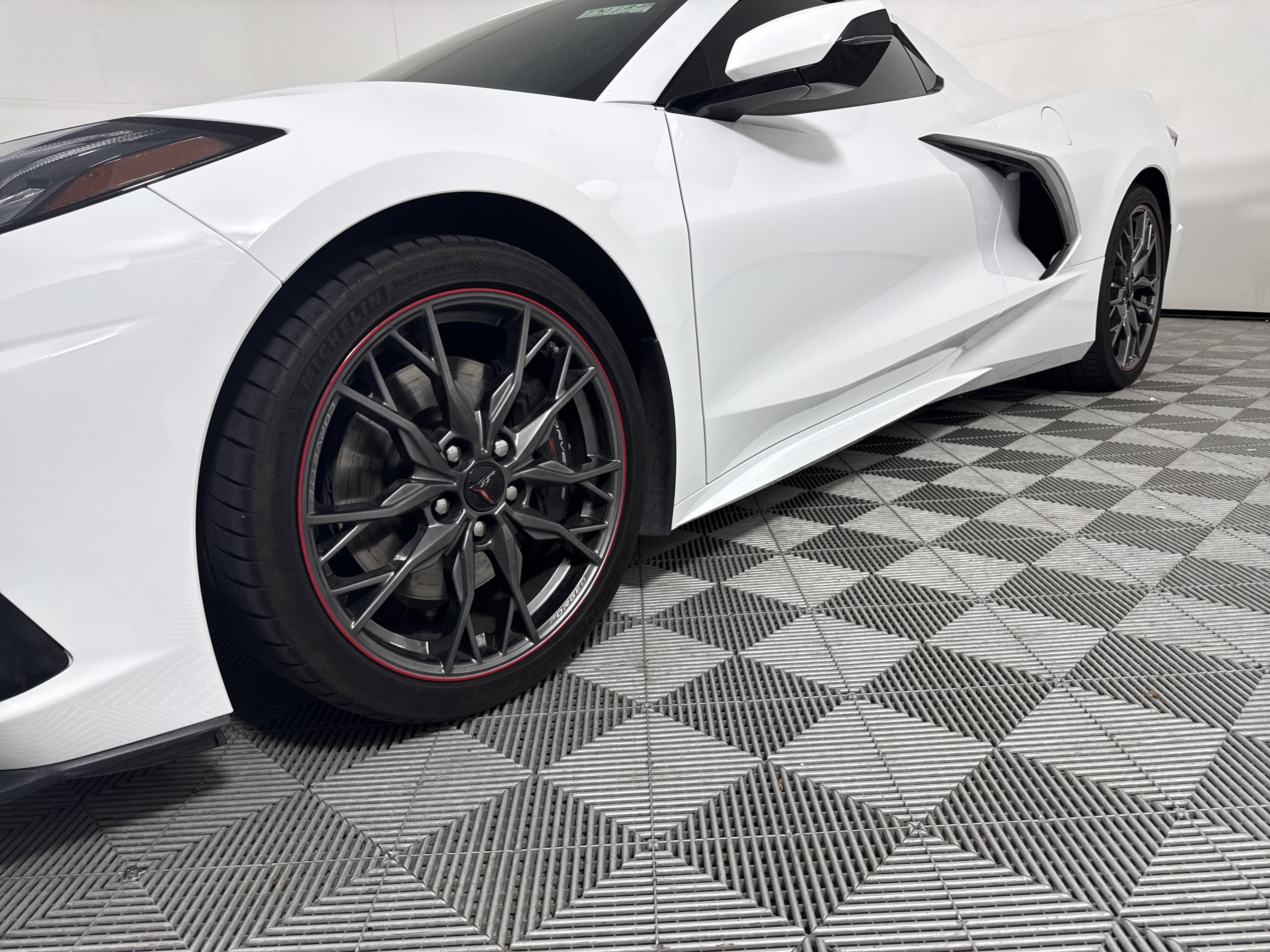 2024 Chevrolet Corvette 2LT