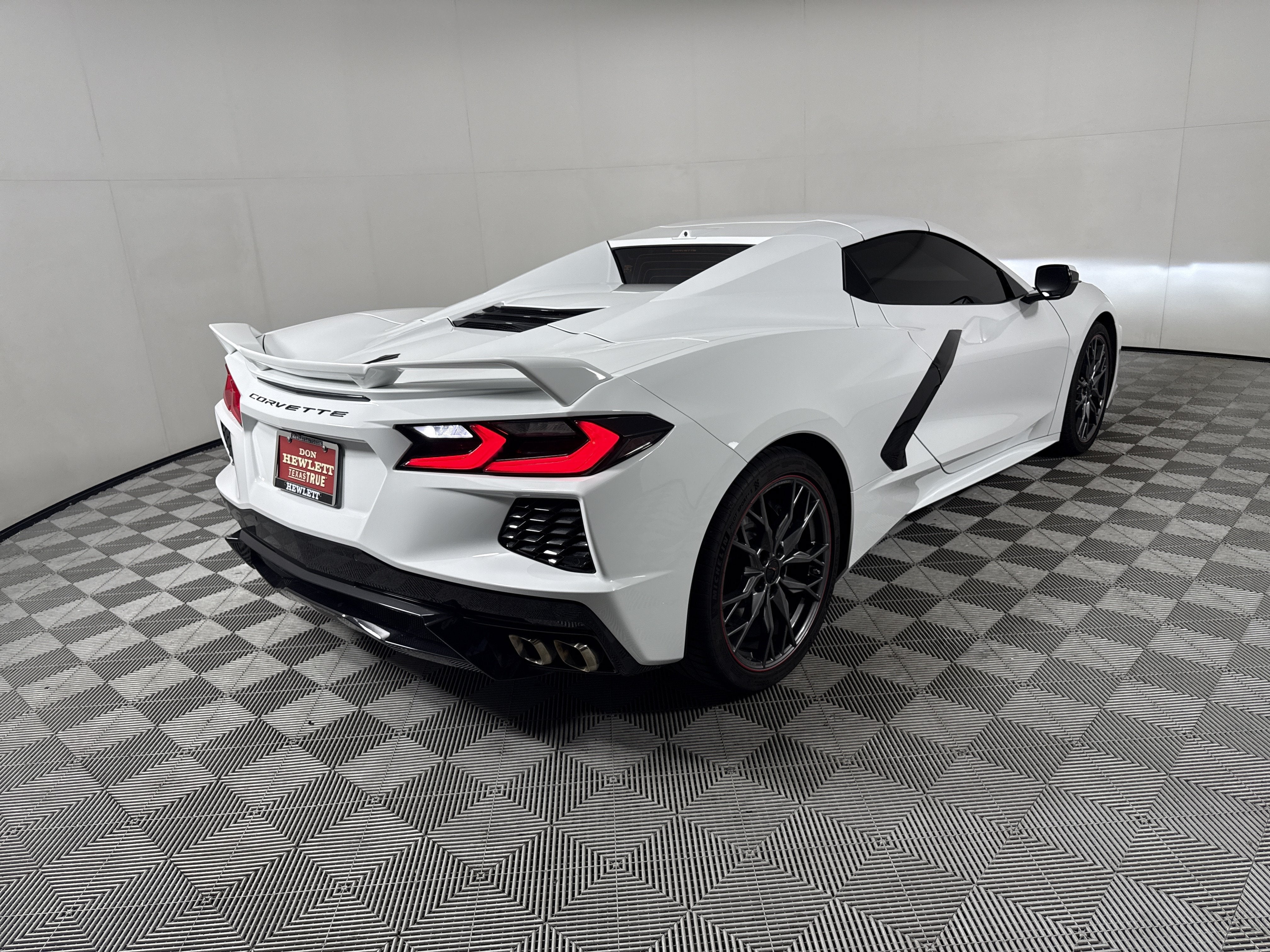 2024 Chevrolet Corvette 2LT