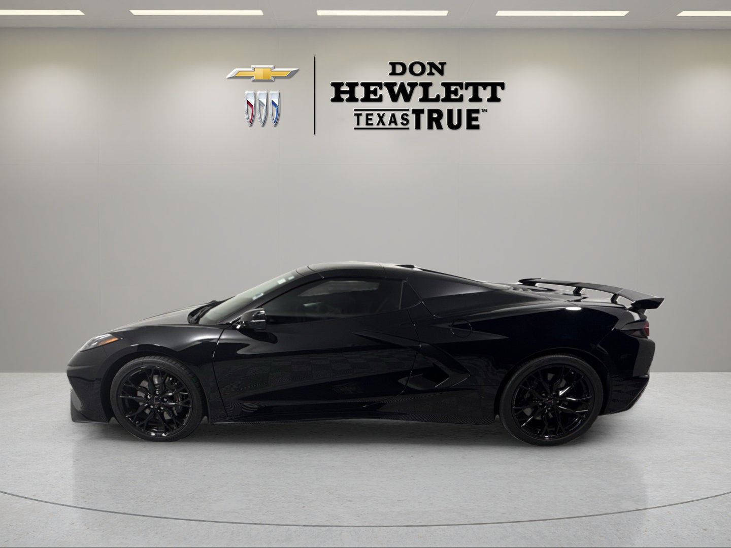 2025 Chevrolet Corvette 2LT