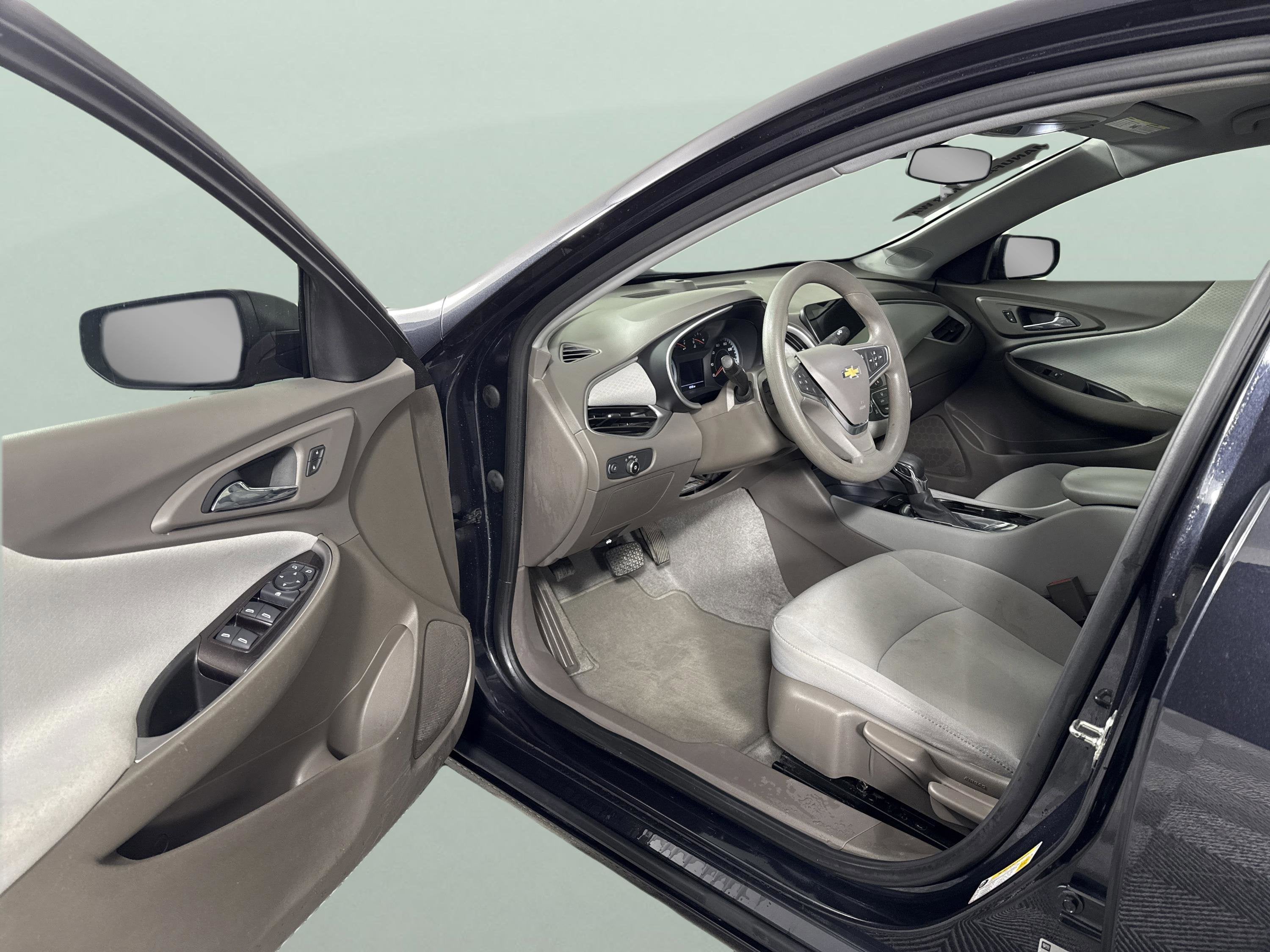 2022 Chevrolet Malibu LS