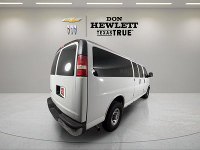 2017 Chevrolet Express Passenger LT