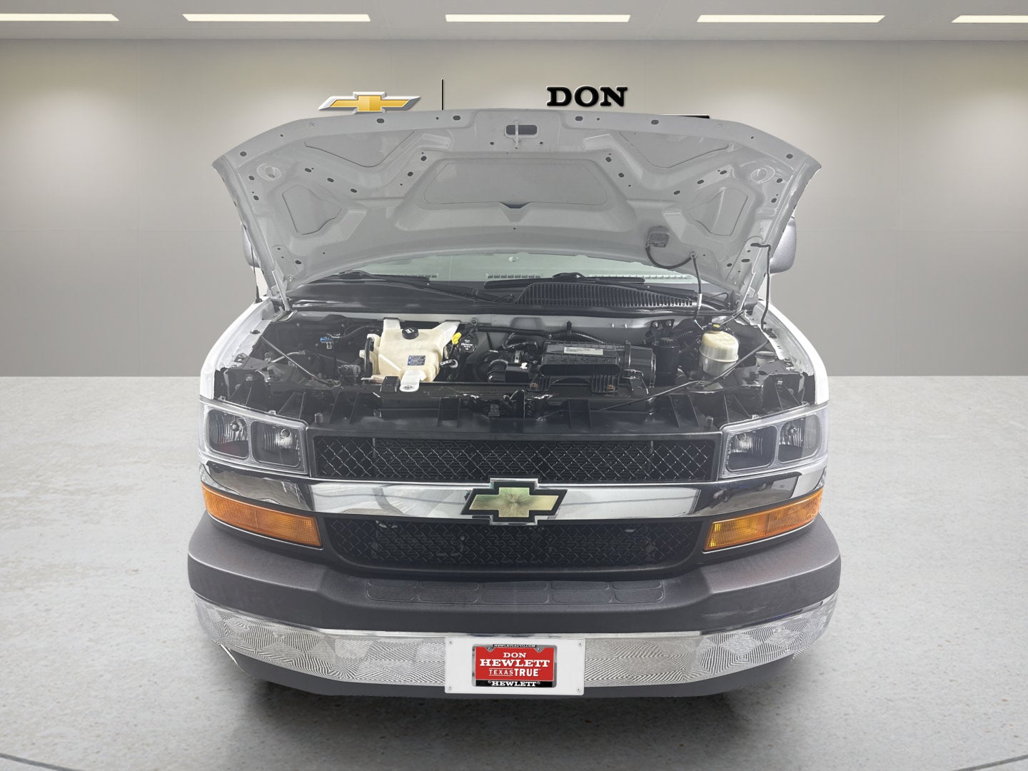 2017 Chevrolet Express Passenger LT