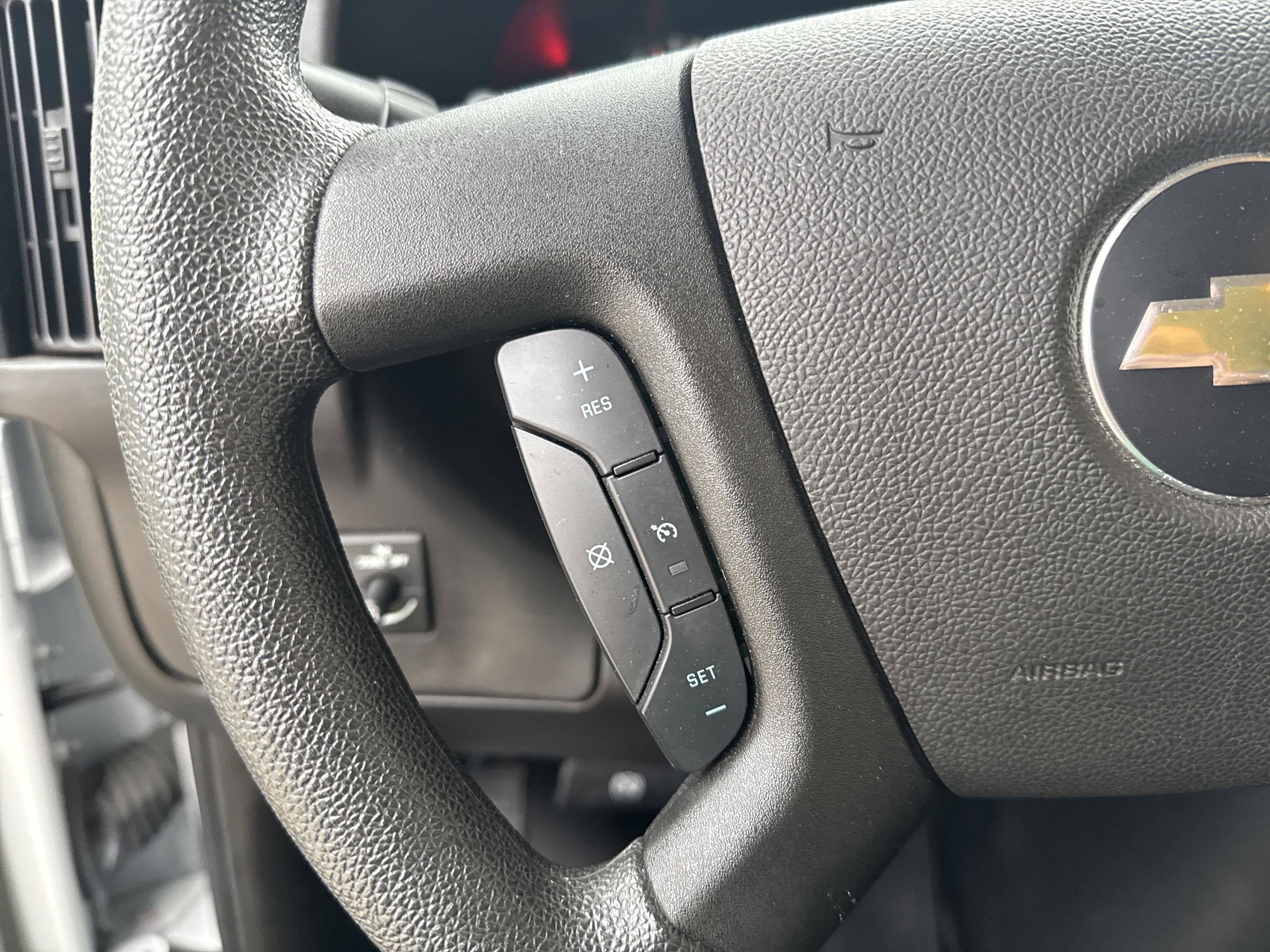 2023 Chevrolet Express Passenger LT