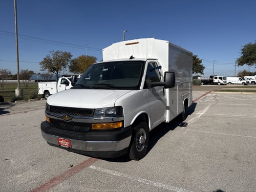 2025 Chevrolet Express Commercial Cutaway Base