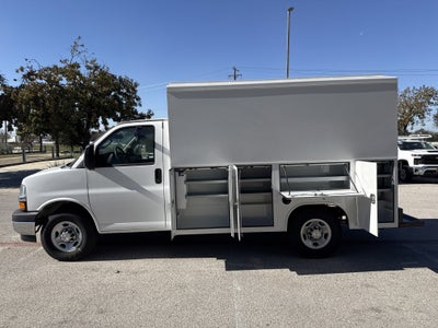 2025 Chevrolet Express Commercial Cutaway Base