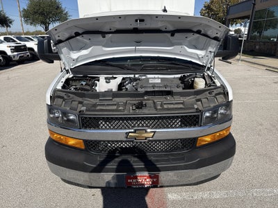 2025 Chevrolet Express Commercial Cutaway Base