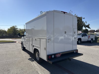 2025 Chevrolet Express Commercial Cutaway Base