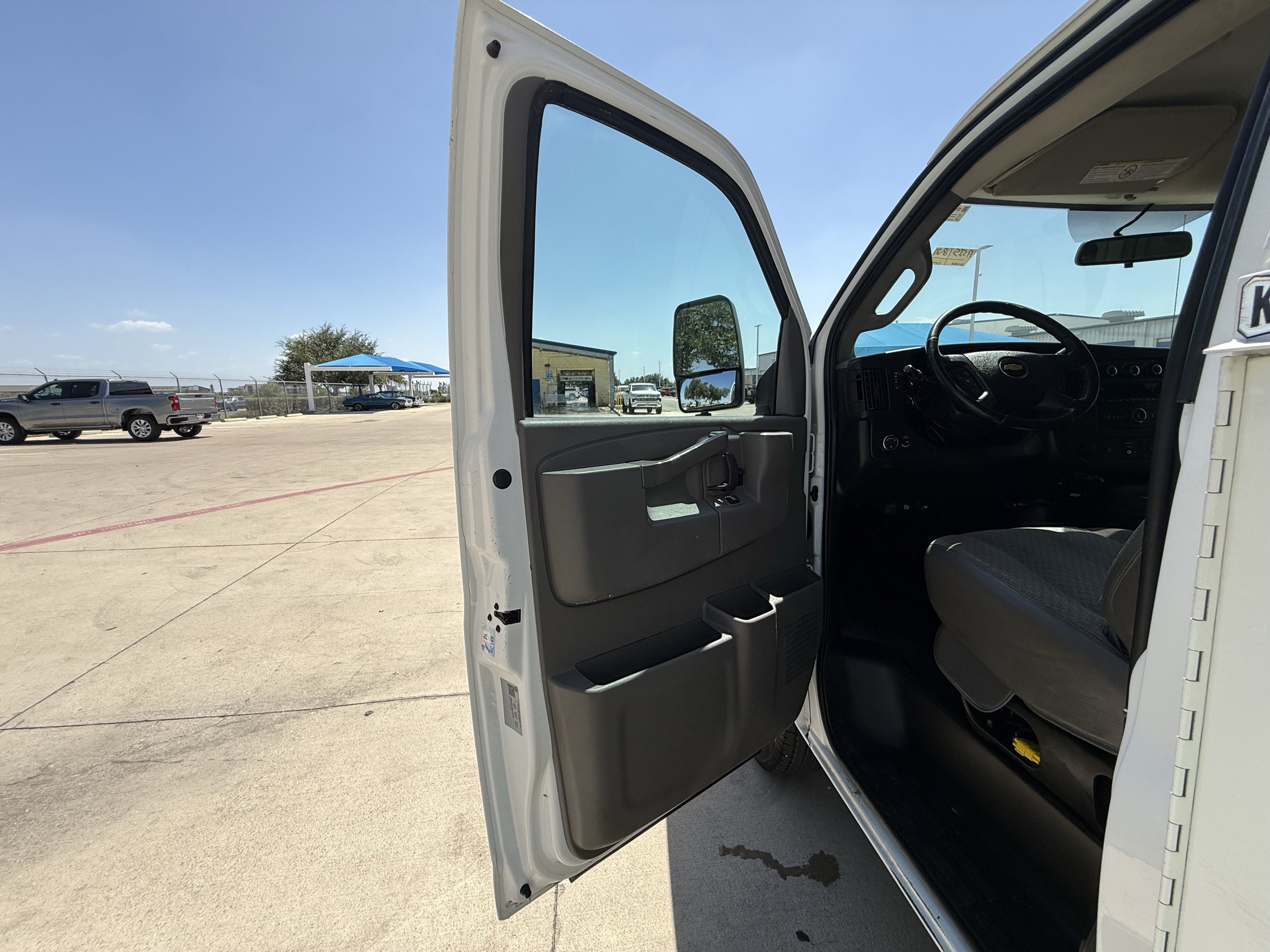 2021 Chevrolet Express Commercial Cutaway CUTWAY
