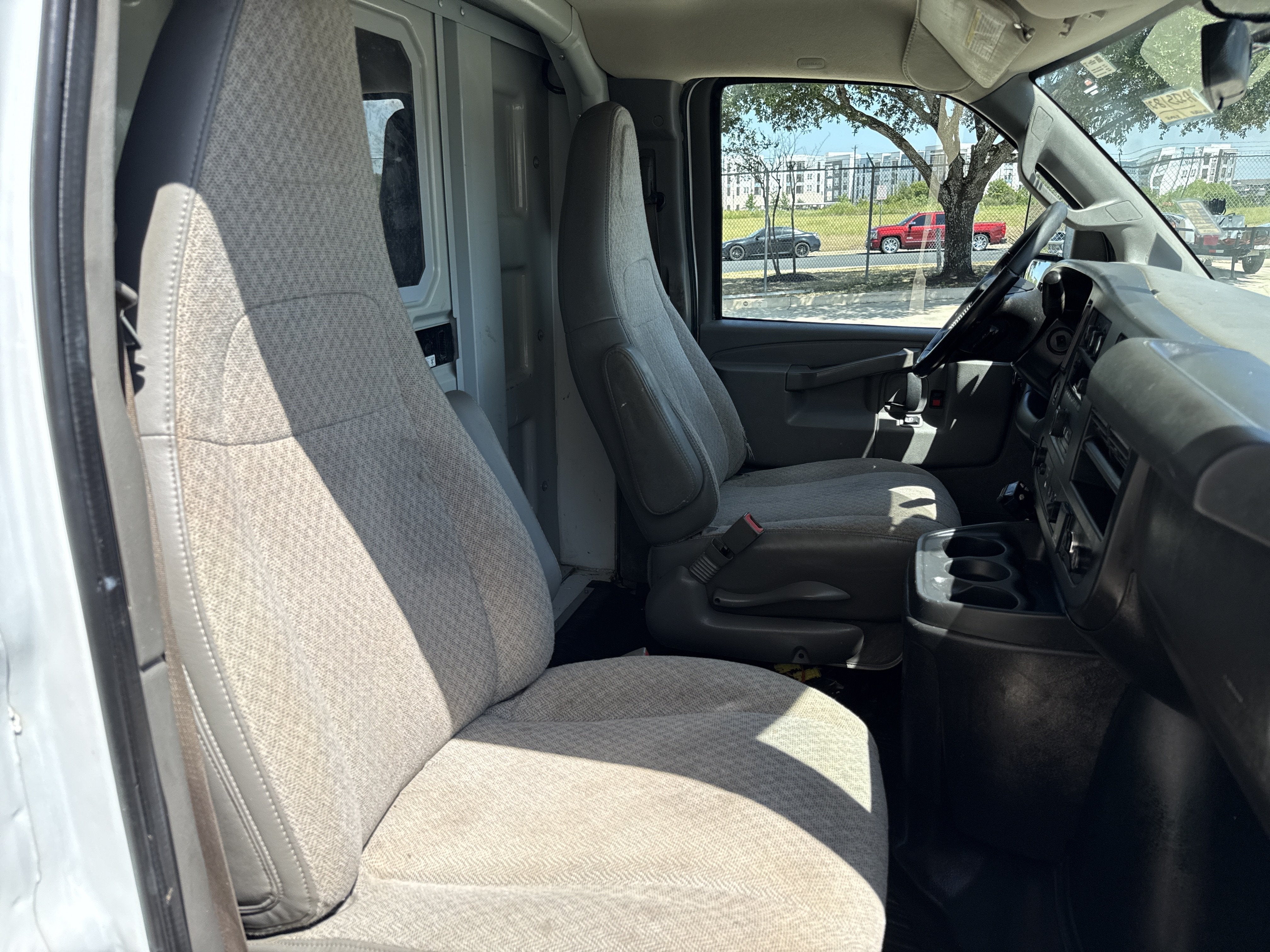 2021 Chevrolet Express Commercial Cutaway CUTWAY